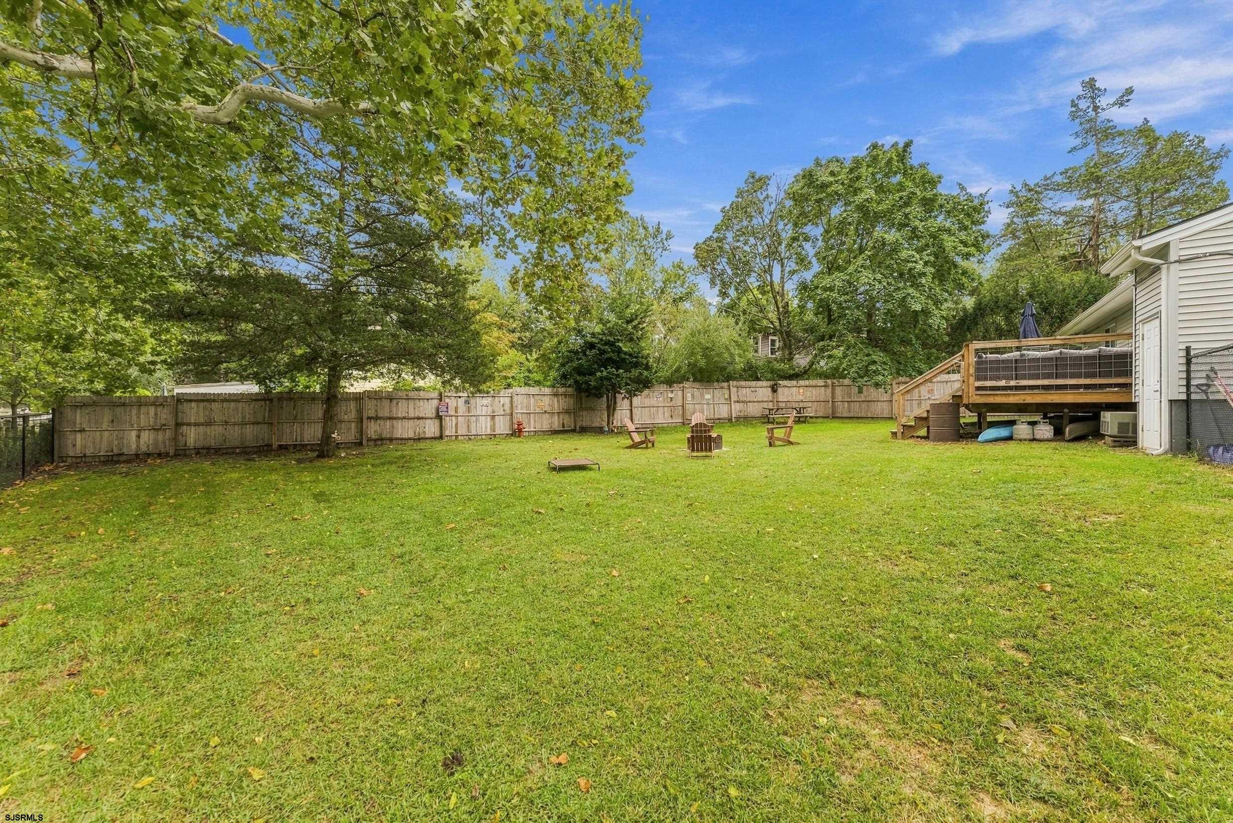 204 Sanford Ln