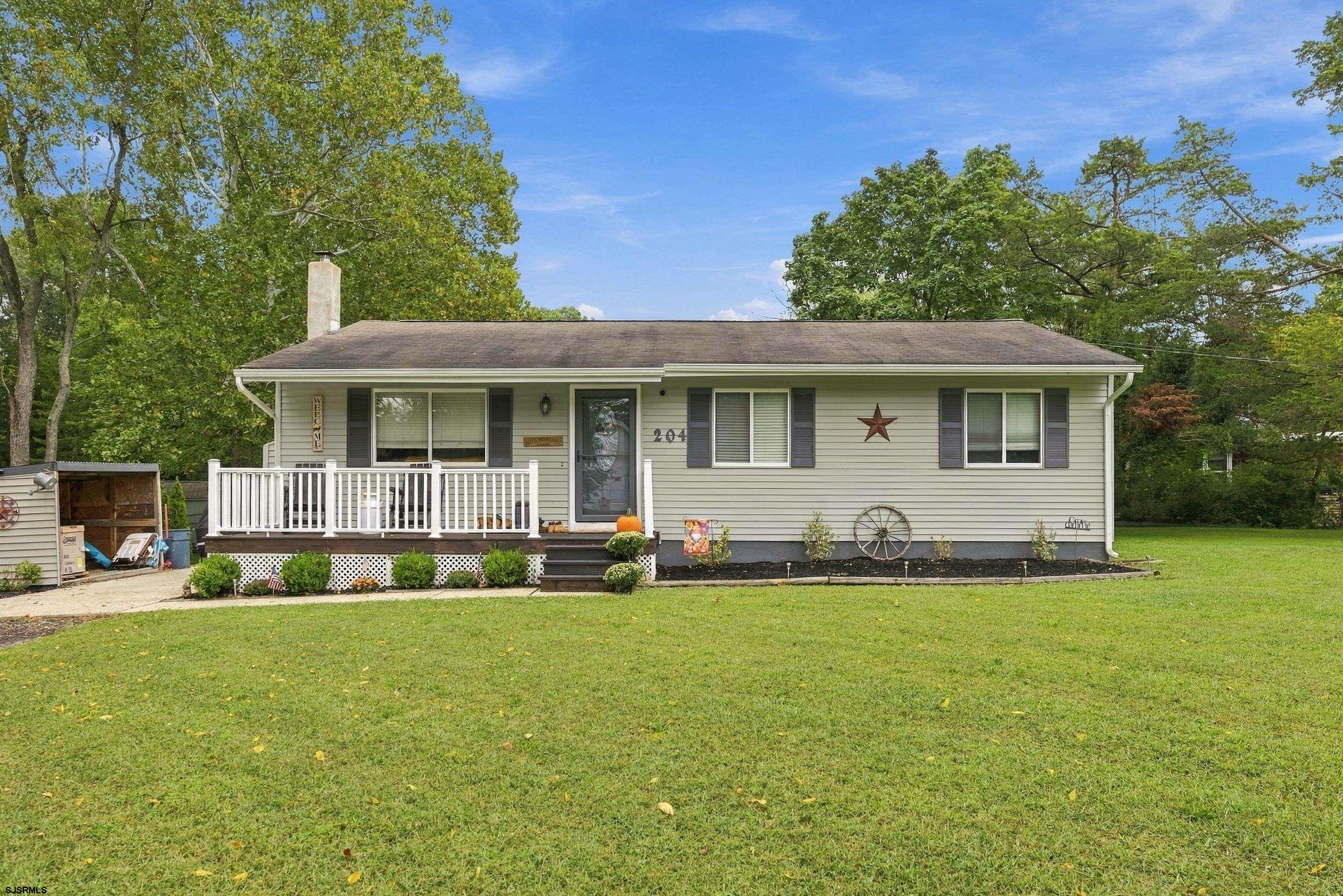 204 Sanford Ln