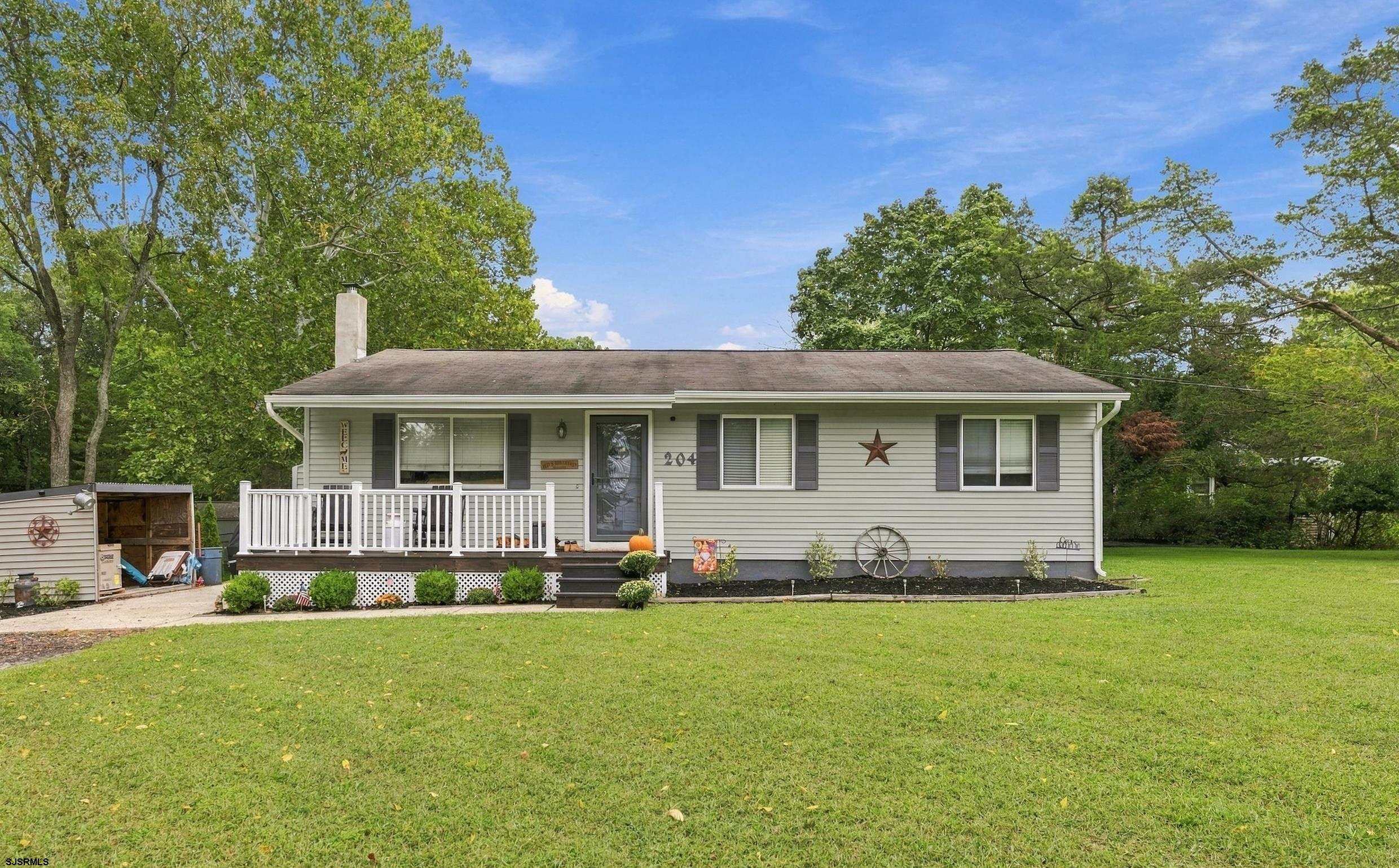 204 Sanford Ln