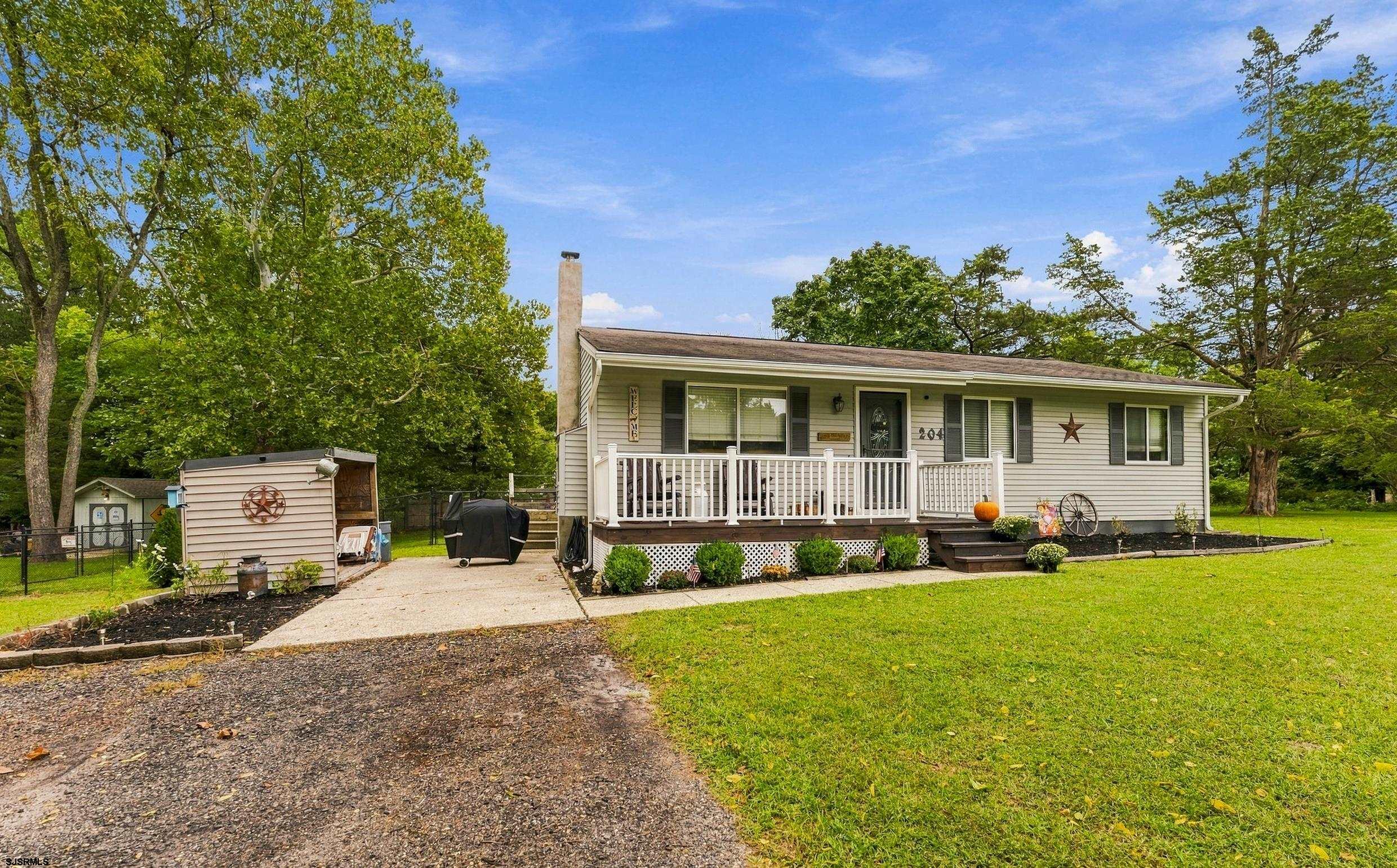 204 Sanford Ln
