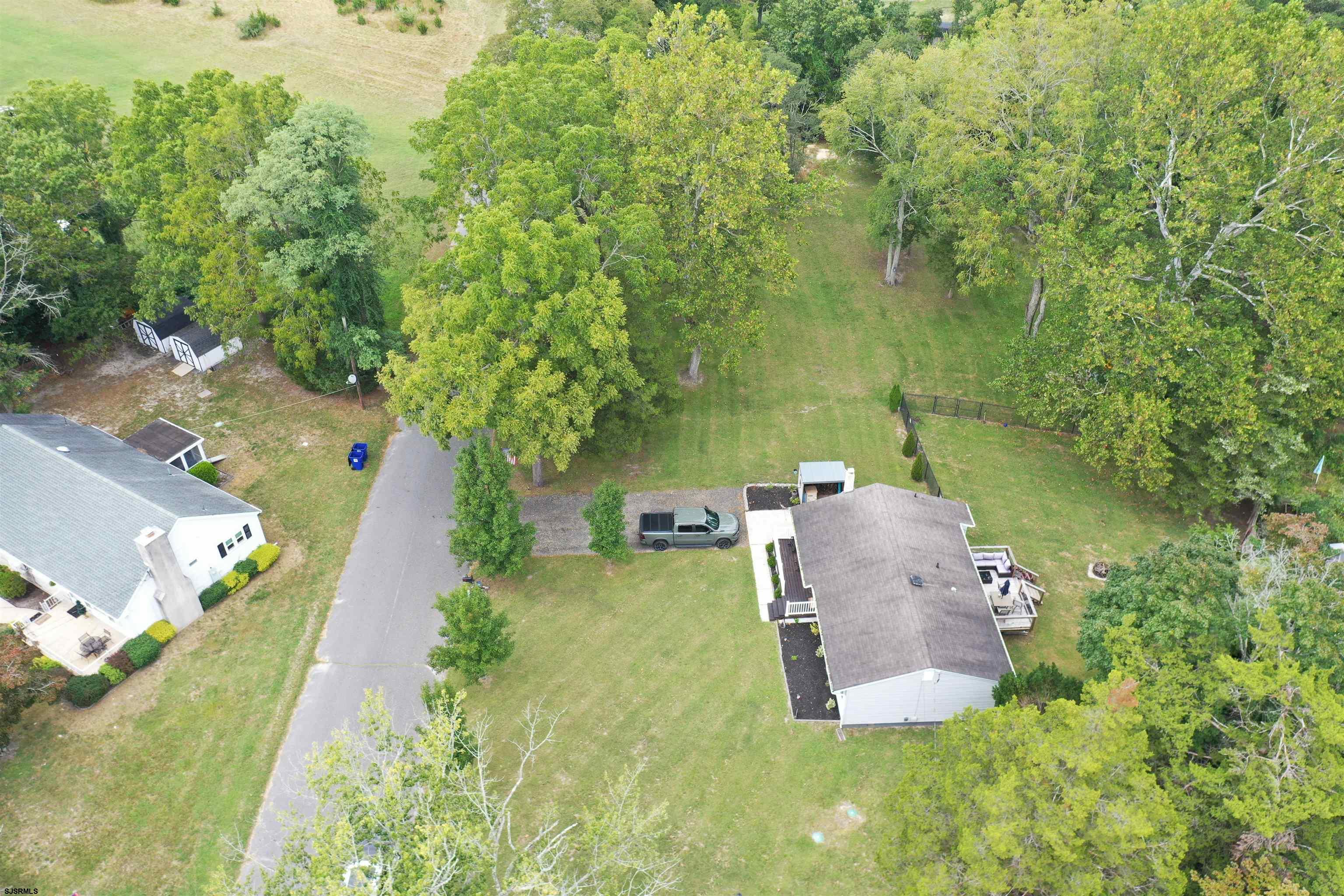 204 Sanford Ln