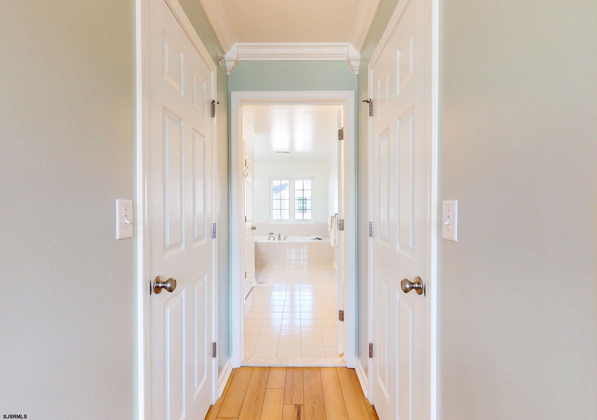 308 Sanderling Ln