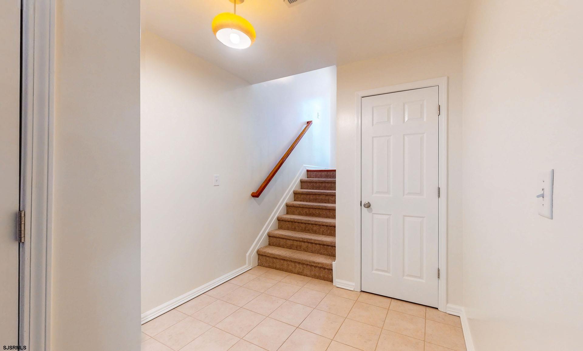 308 Sanderling Ln