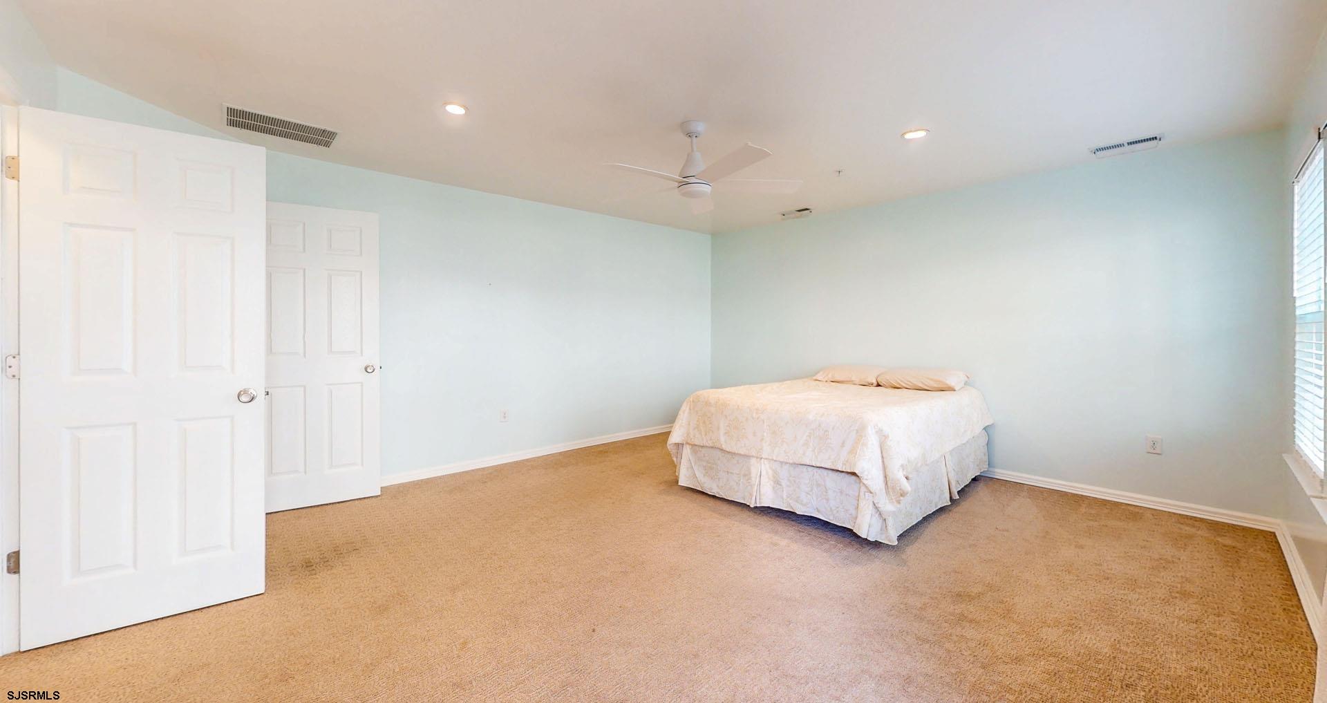 308 Sanderling Ln