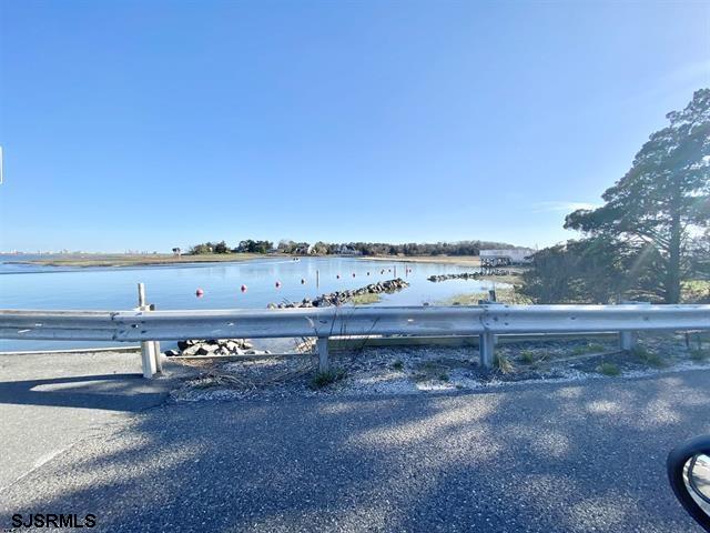 200 Creek Ct
