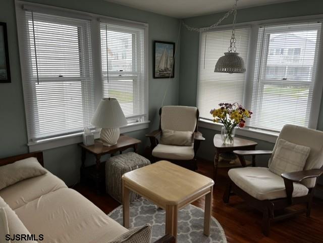 9 E Willard Avenue