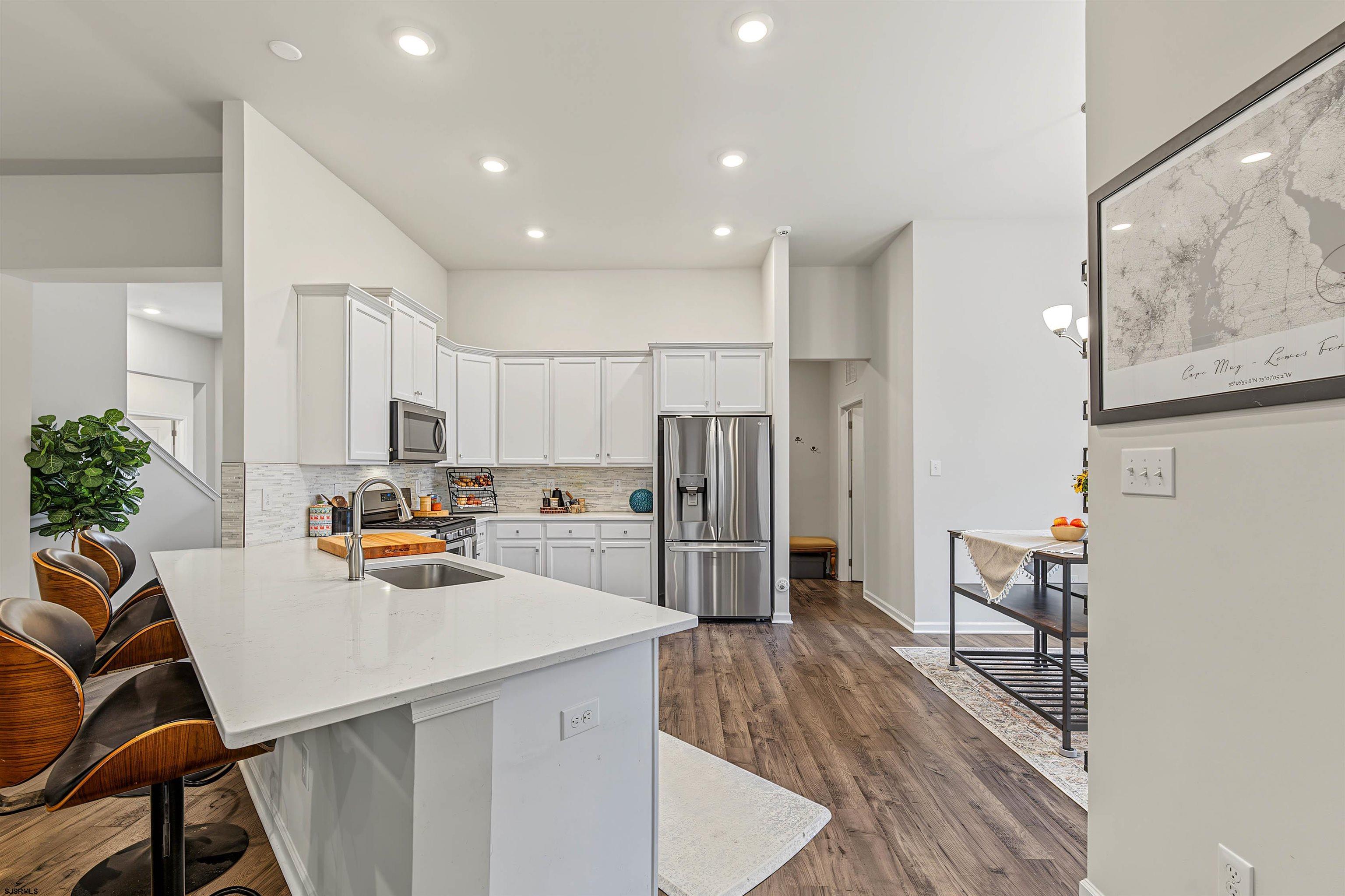 103 Laquinta Dr
