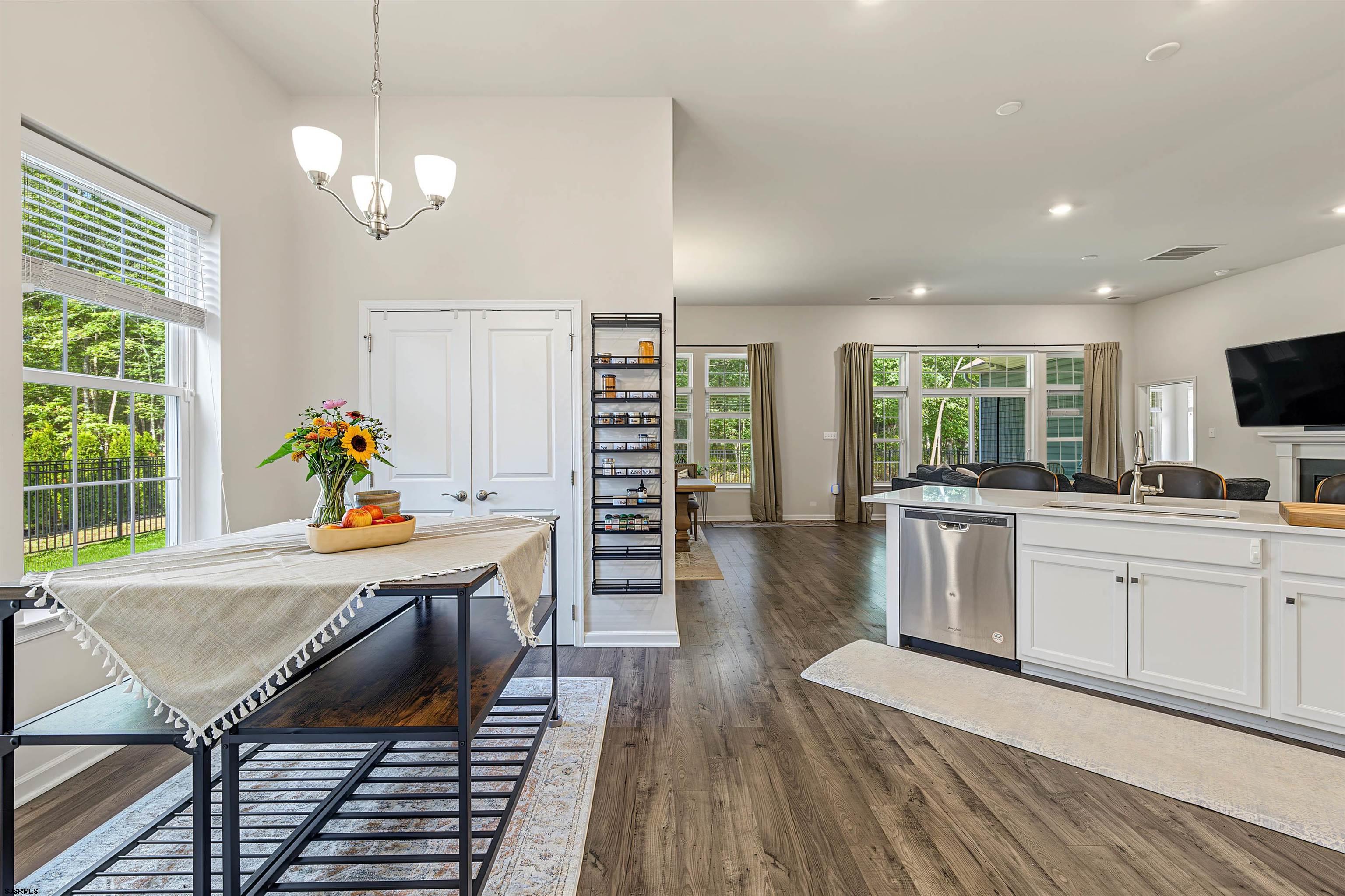 103 Laquinta Dr