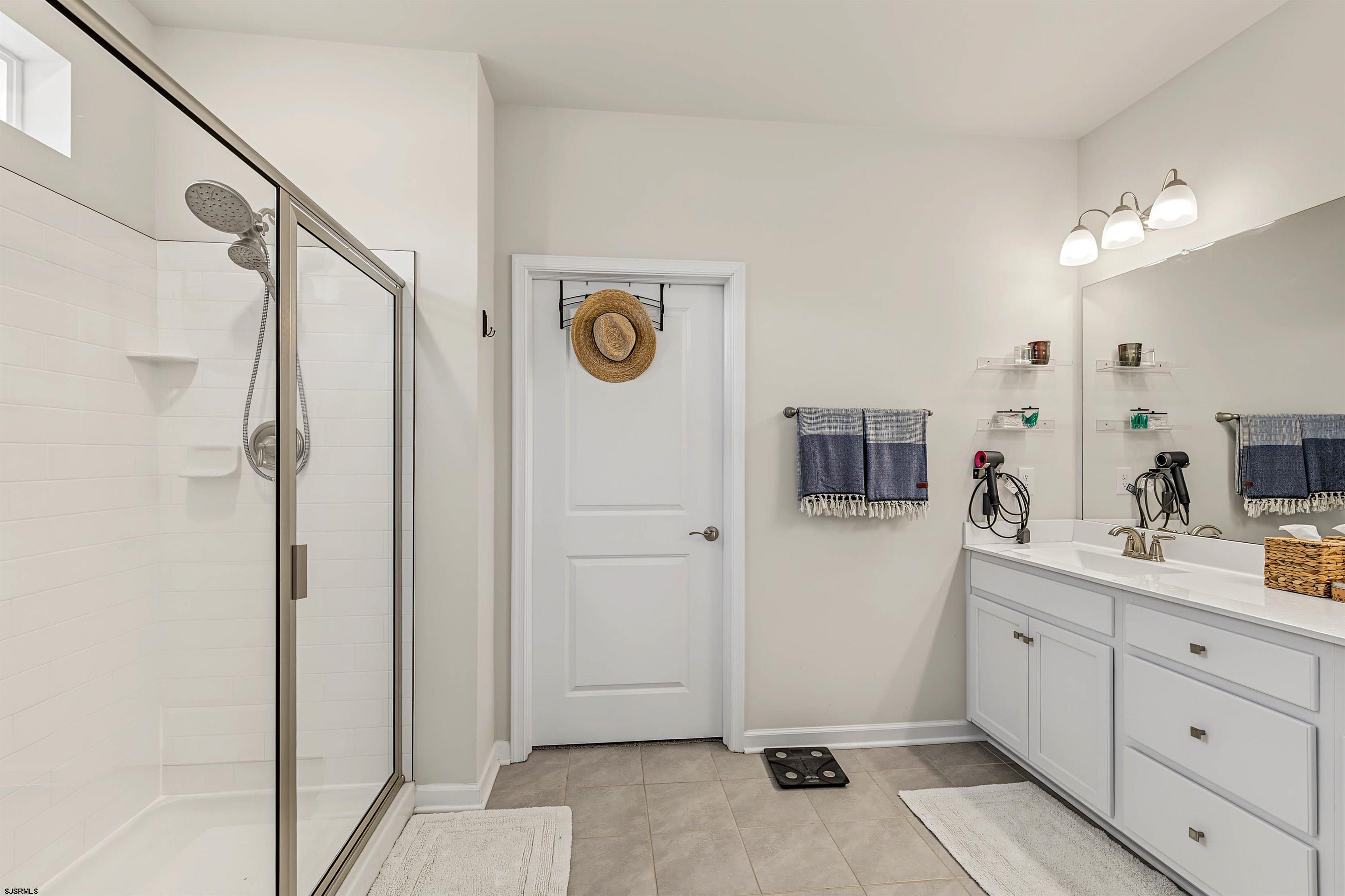 103 Laquinta Dr