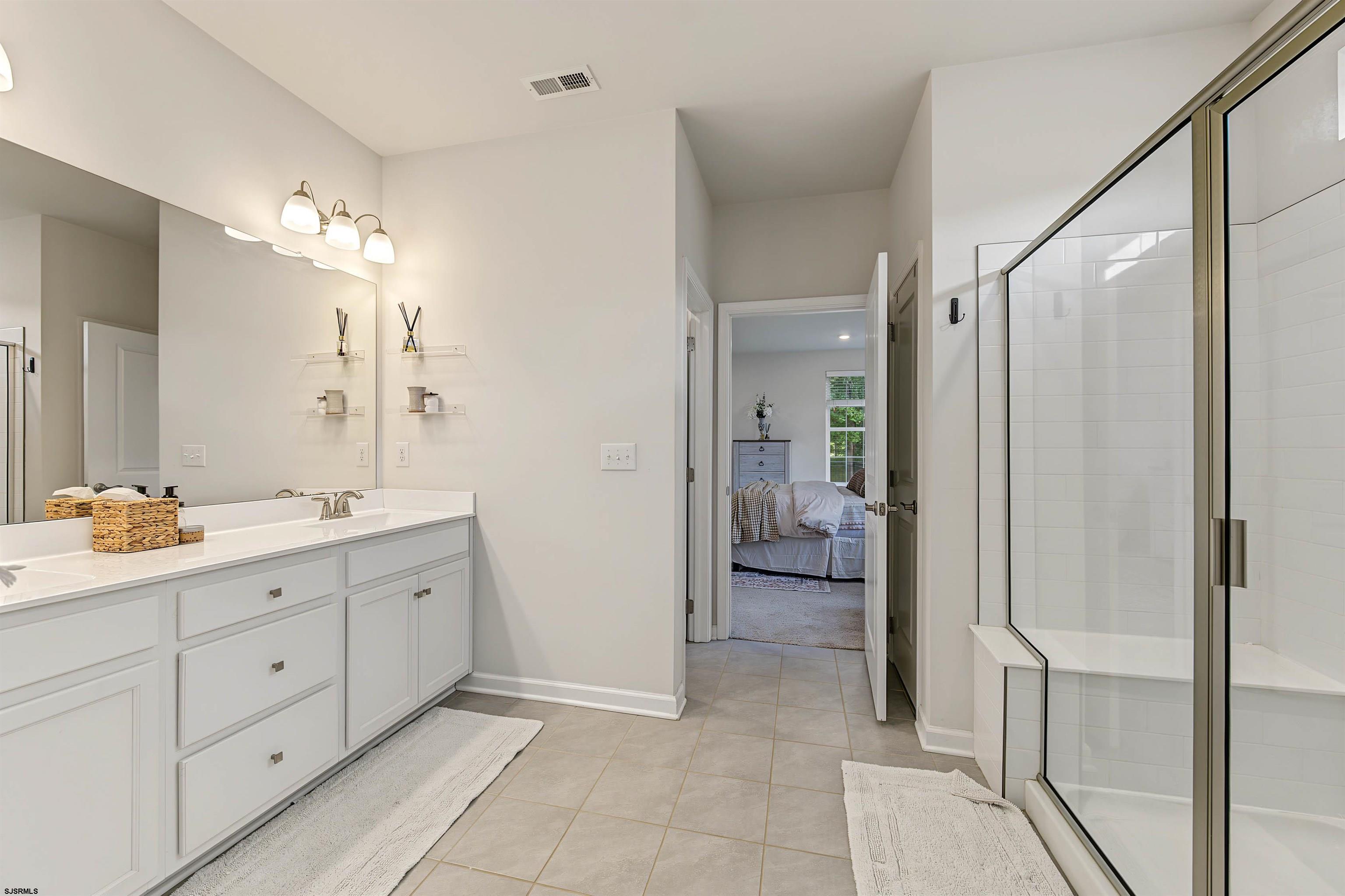 103 Laquinta Dr