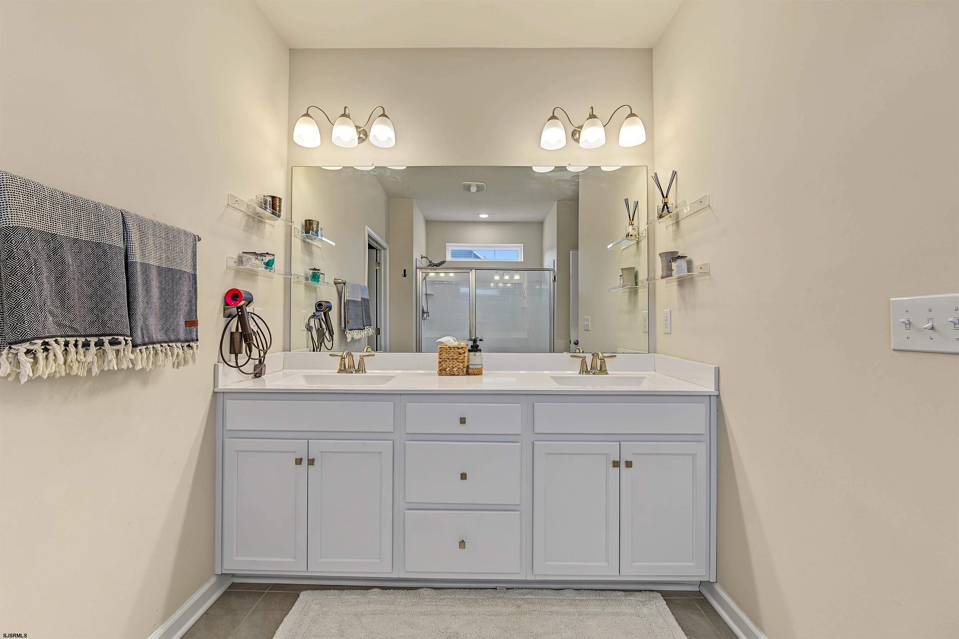 103 Laquinta Dr