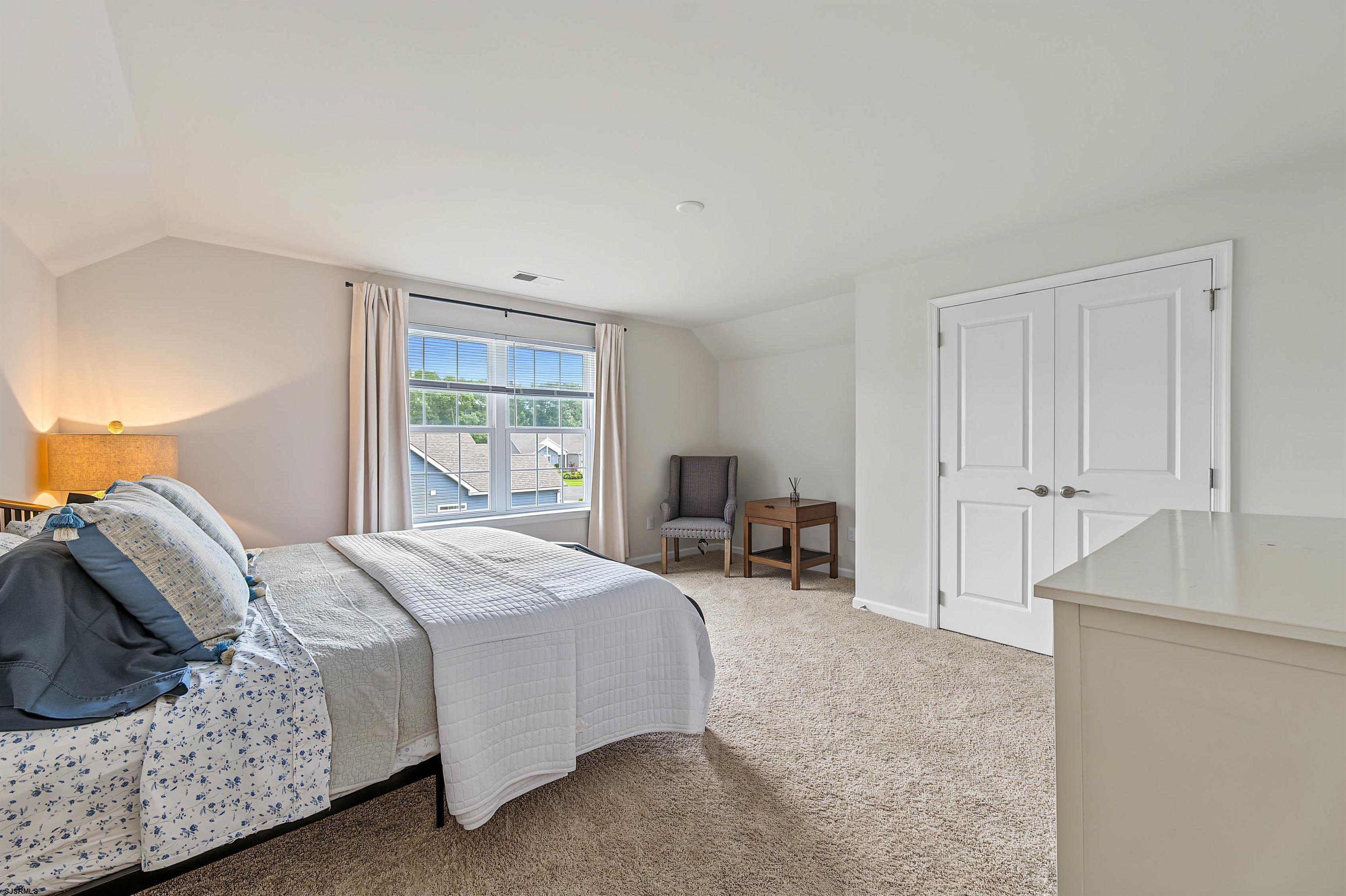 103 Laquinta Dr