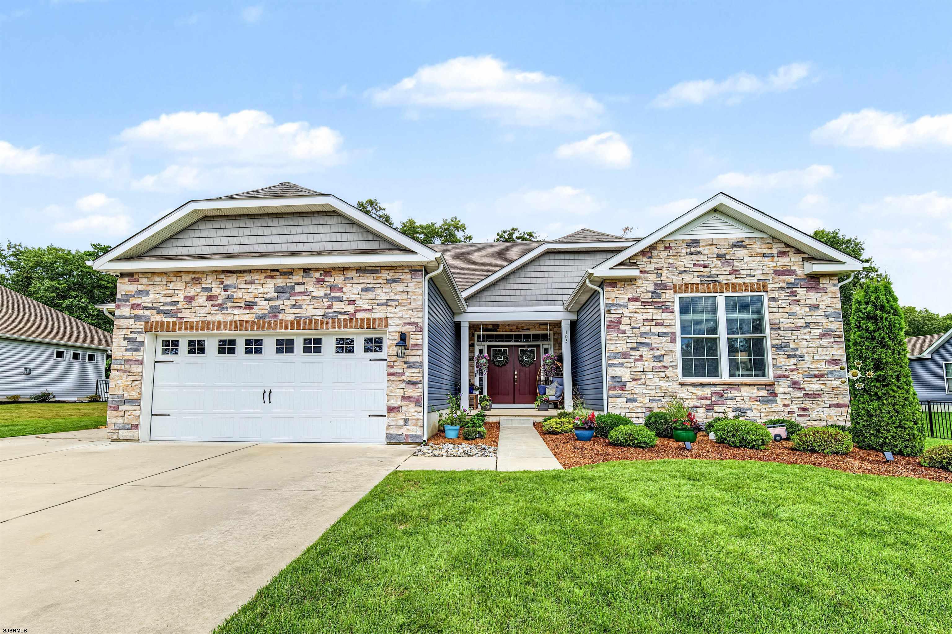 103 Laquinta Dr