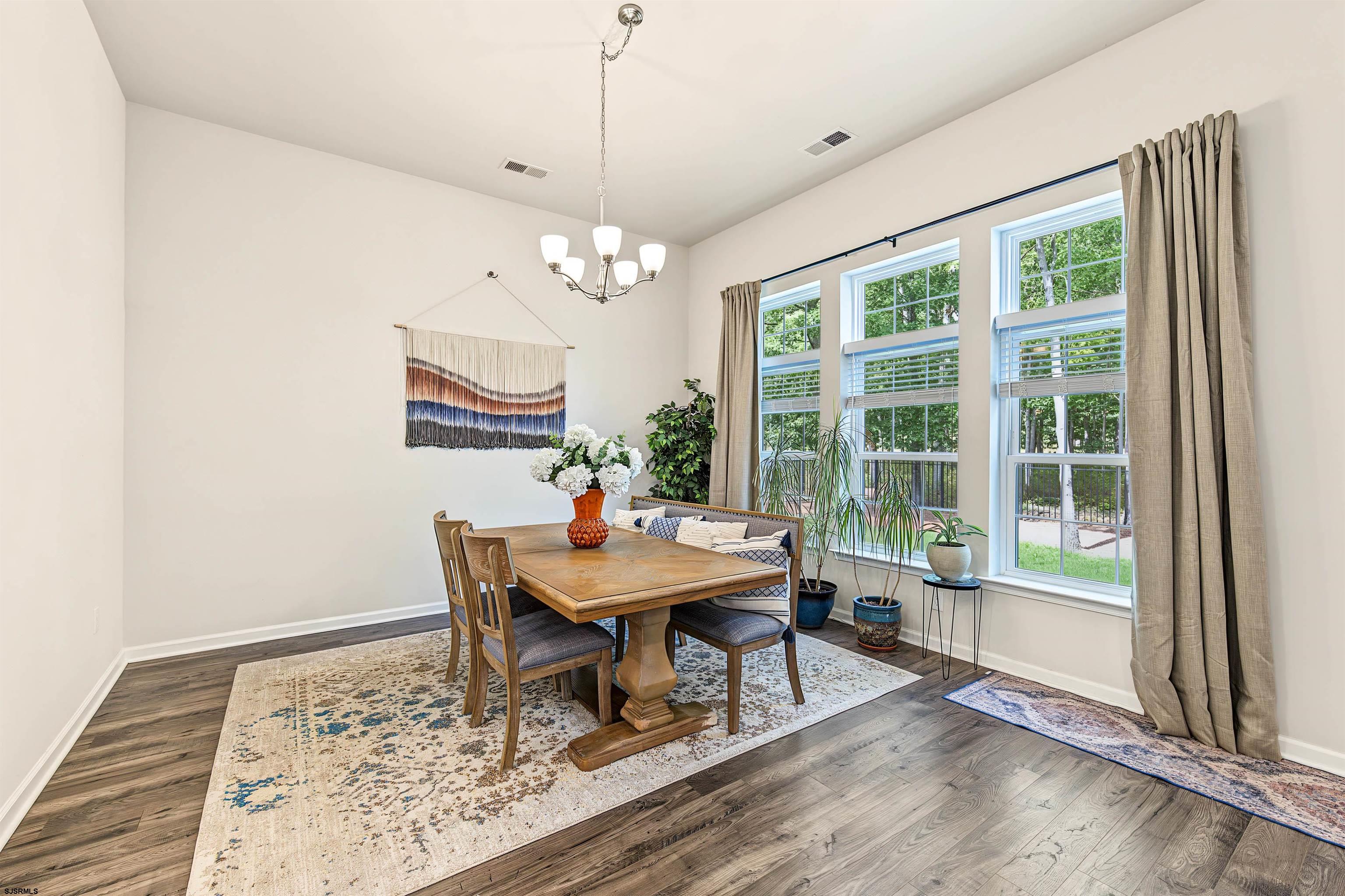 103 Laquinta Dr