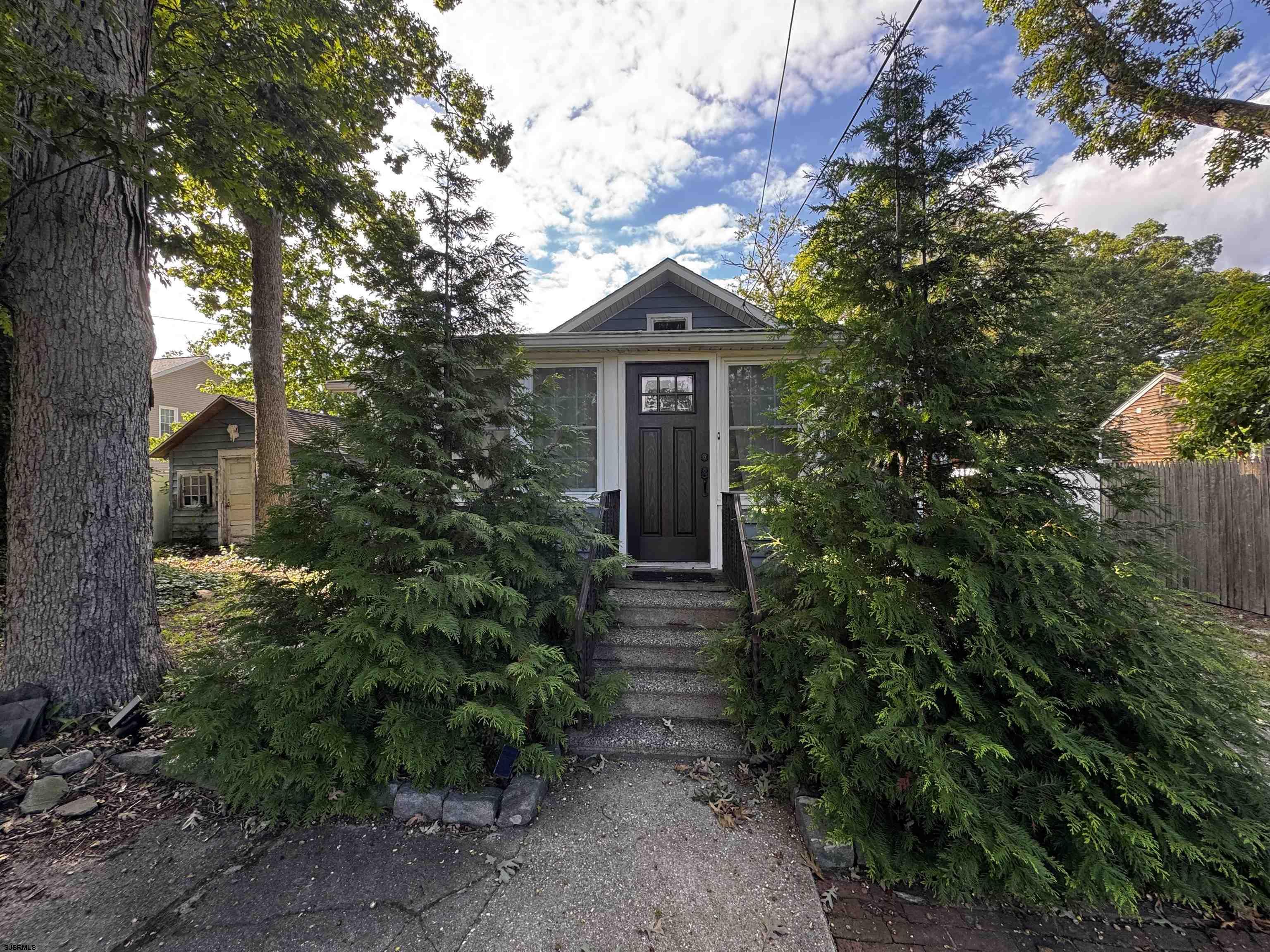 717 Fuae Avenue - Picture 1