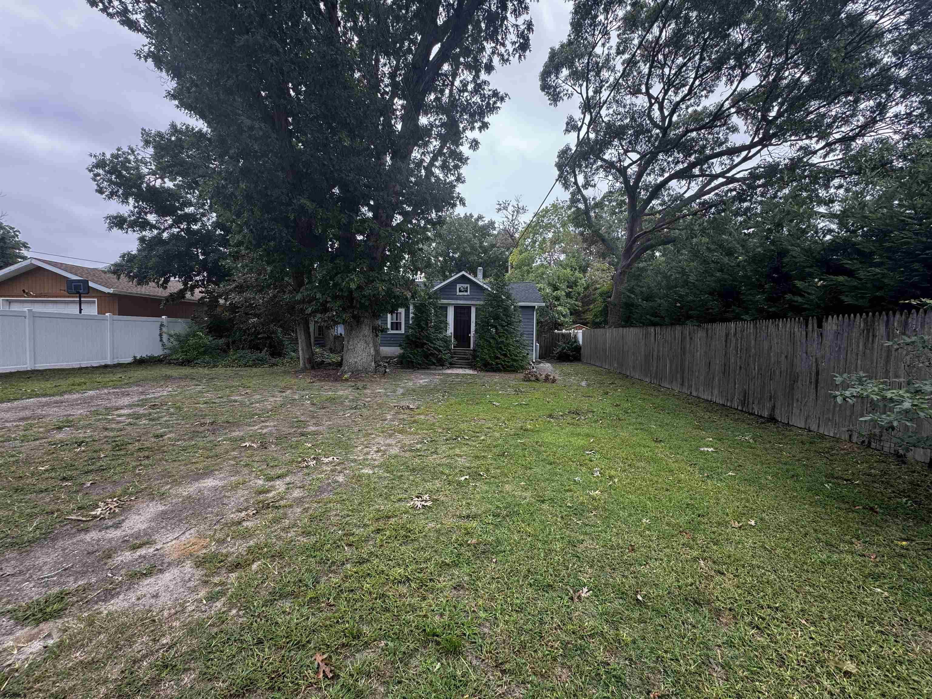717 Fuae Avenue - Picture 2