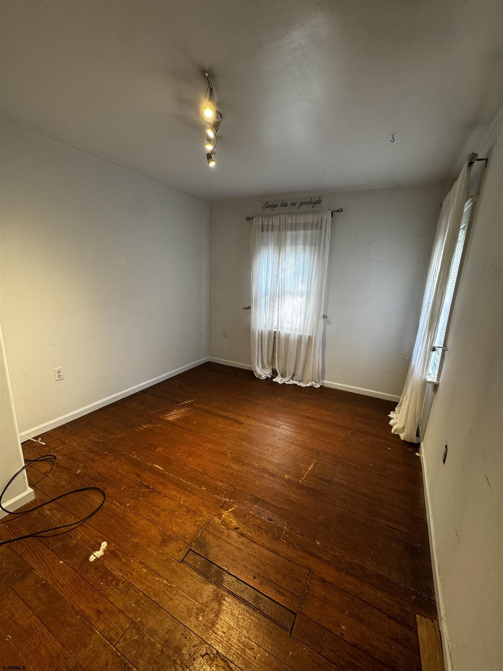 717 Fuae Avenue