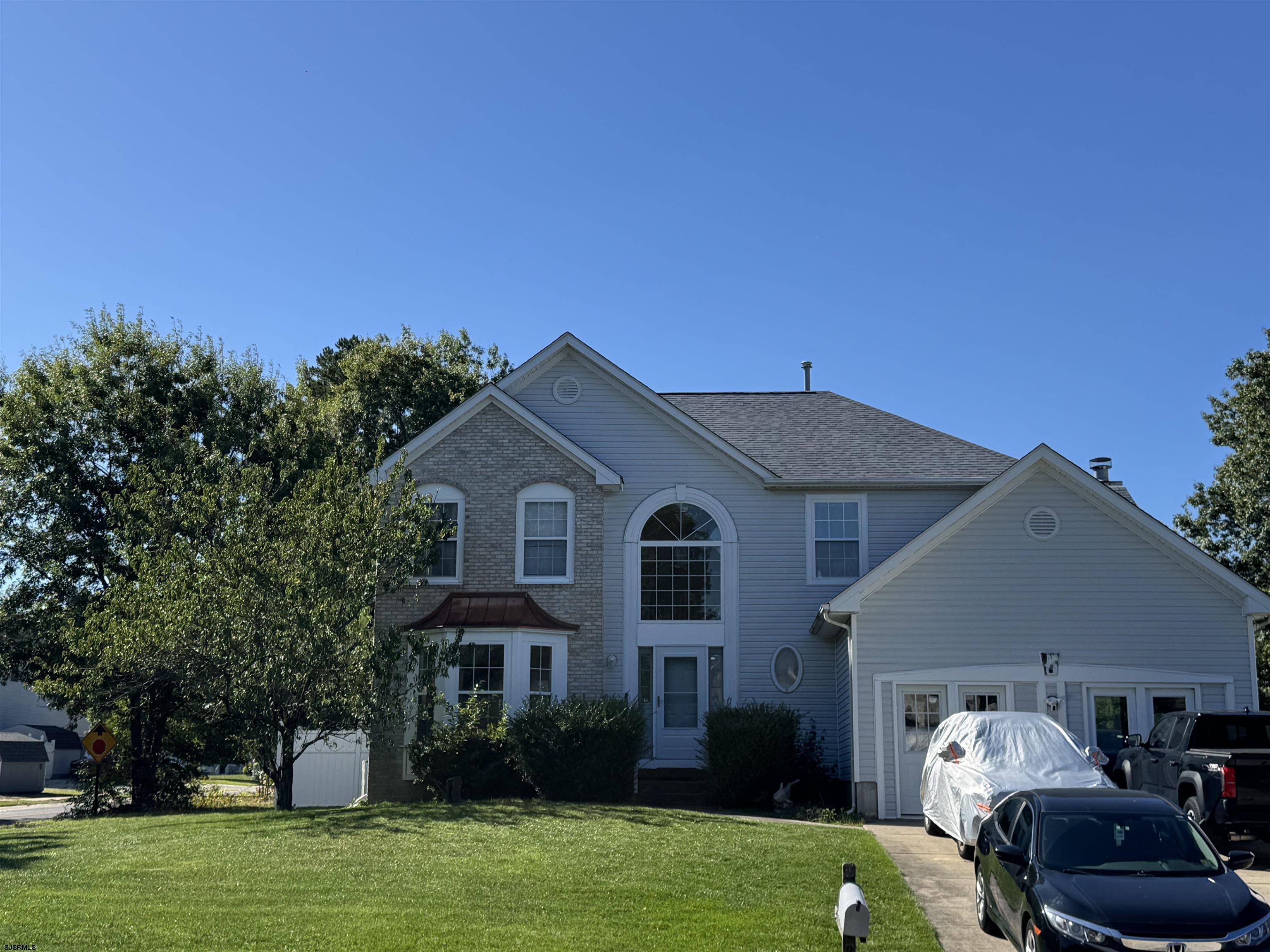 215 PEACH TREE LANE