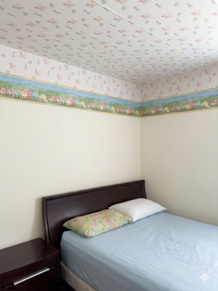 215 PEACH TREE LANE