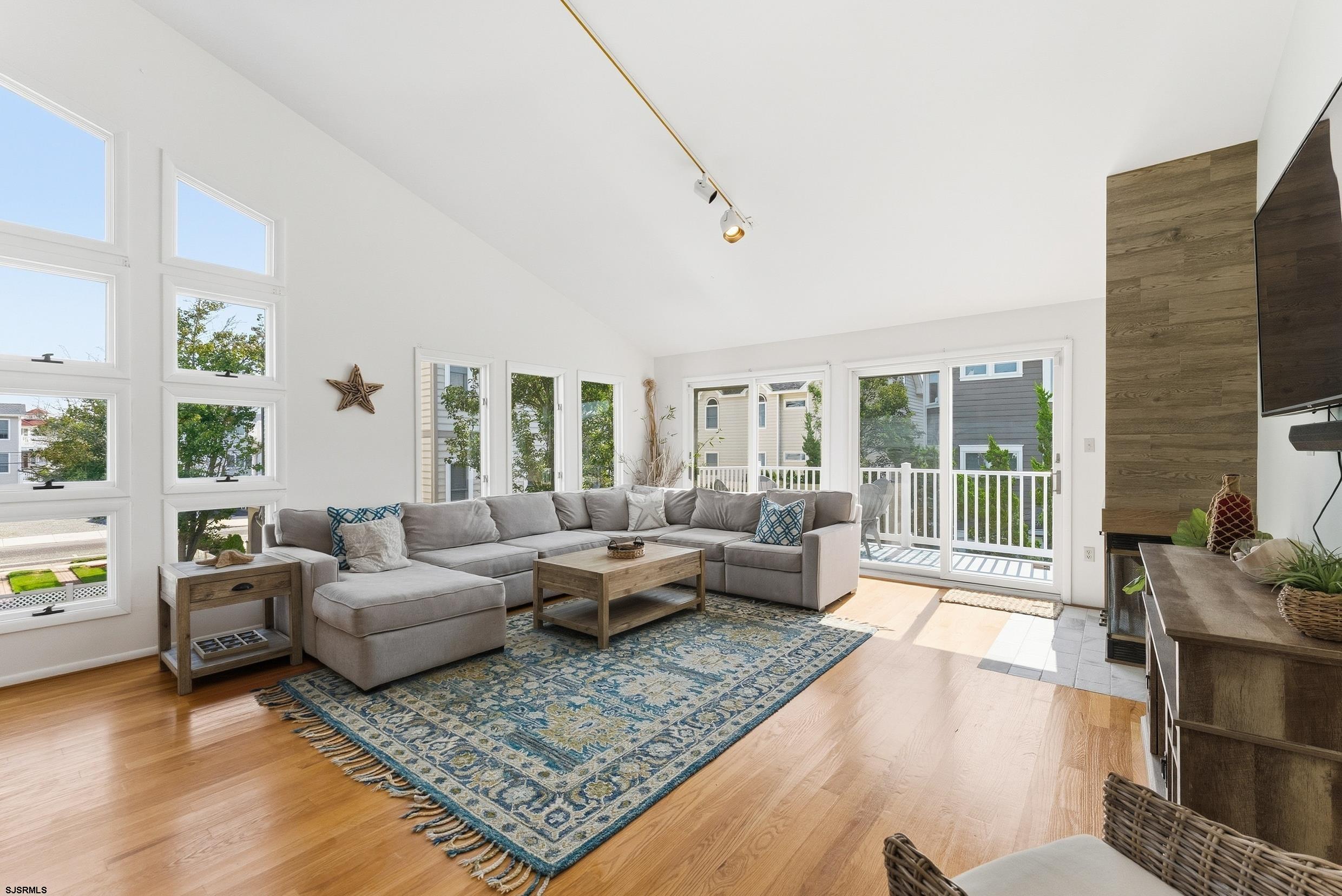 1709 Wesley Avenue - Picture 4