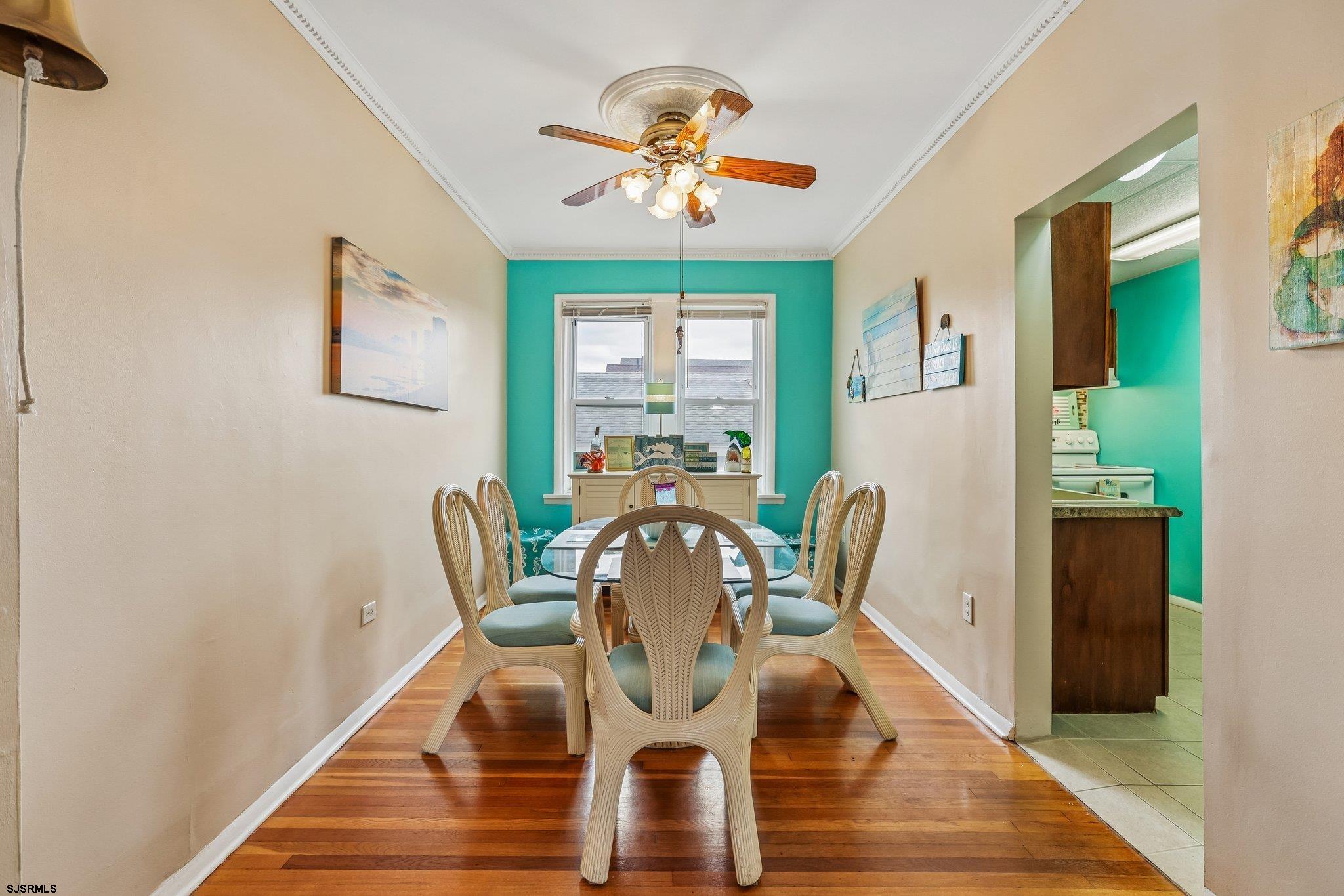 2 S Montgomery Avenue