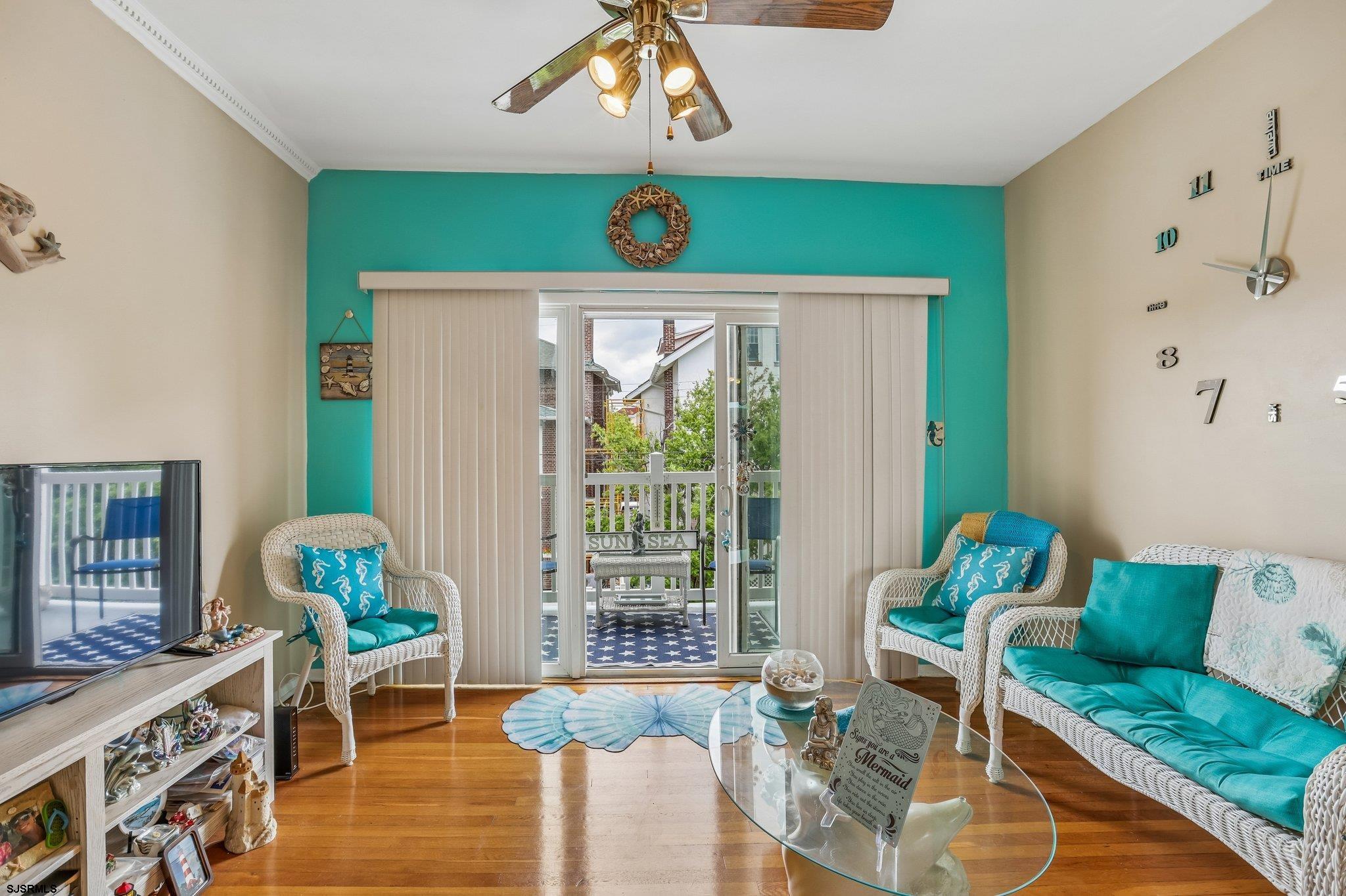 2 S Montgomery Avenue - Picture 2