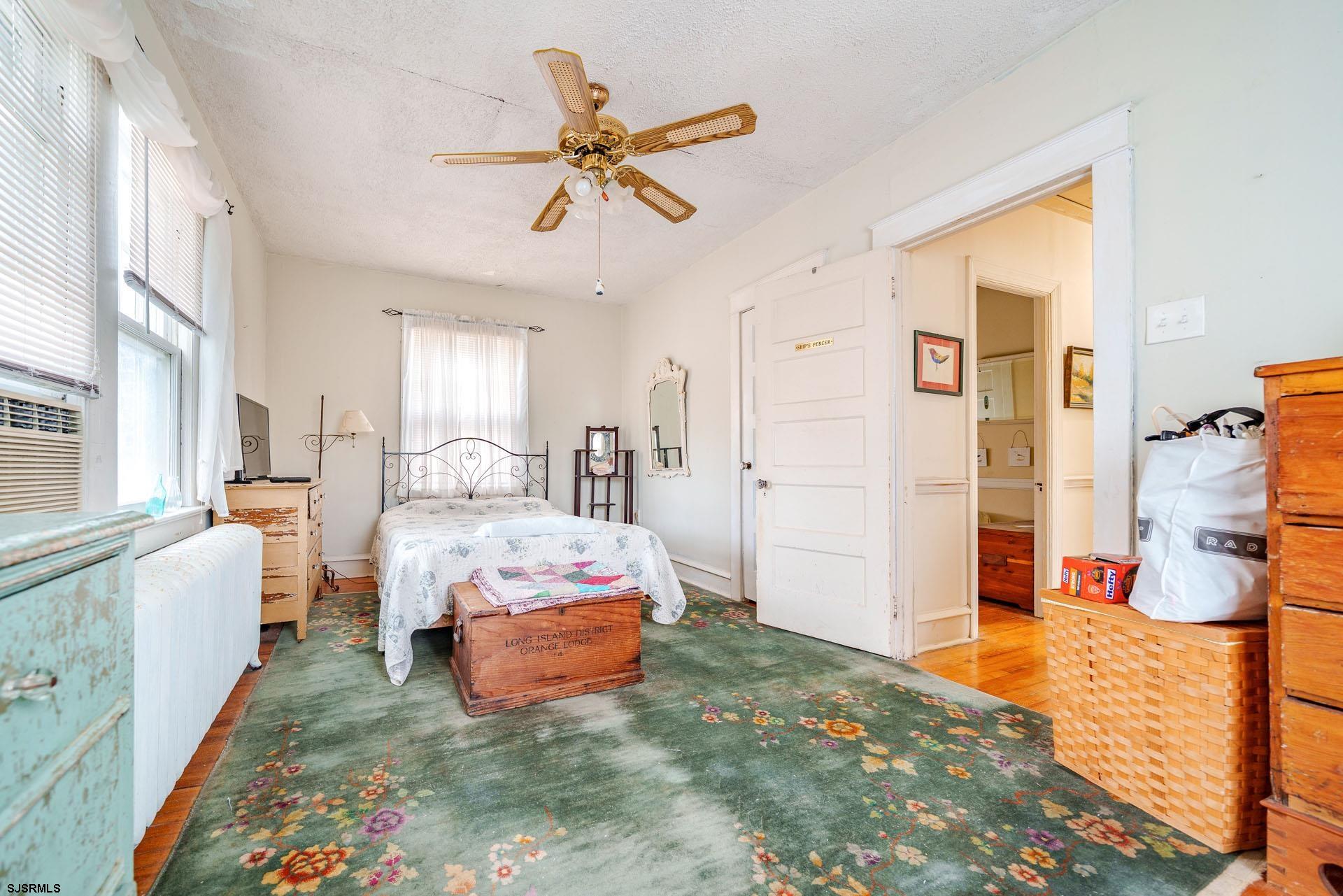 315 E Surf Road