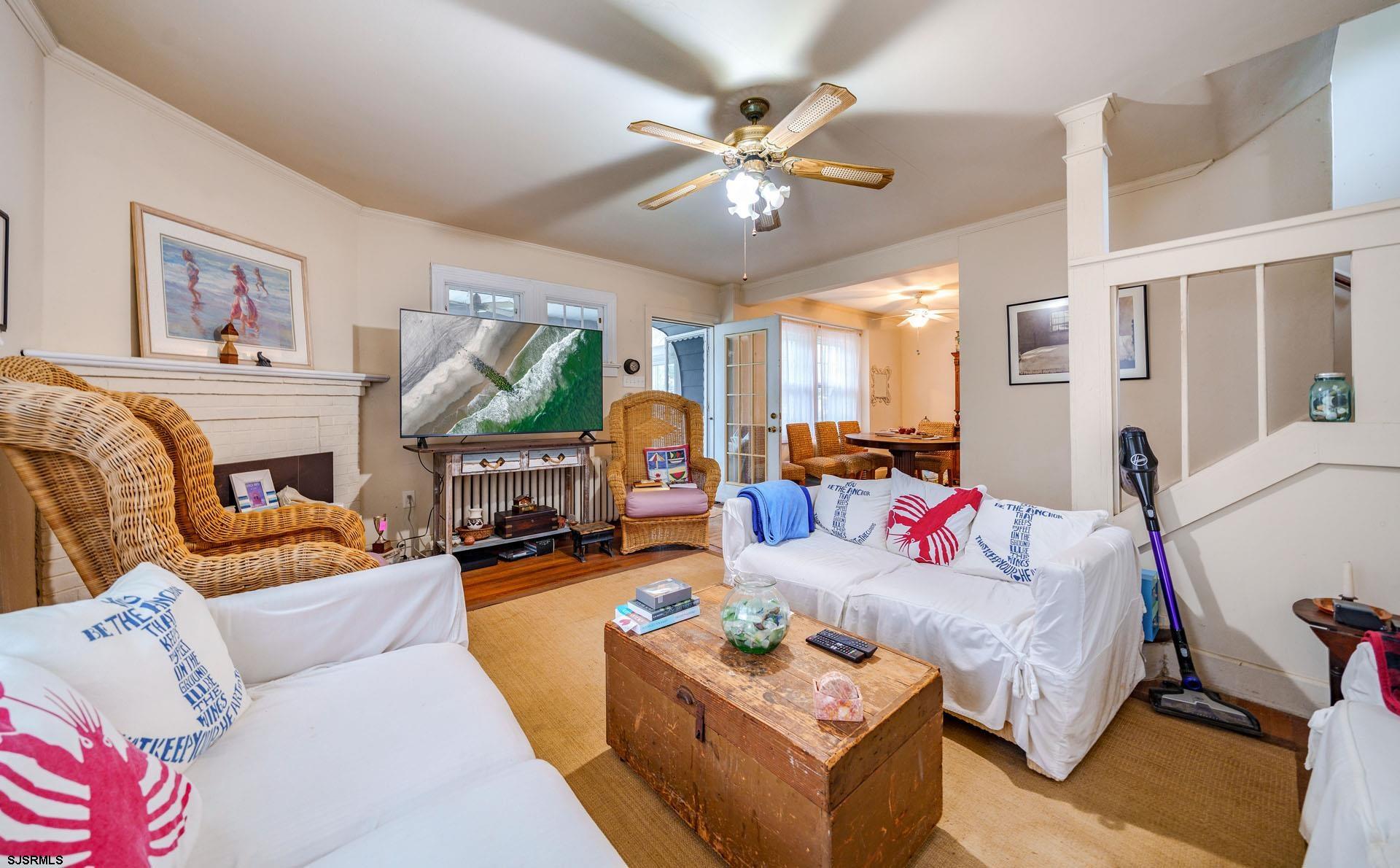 315 E Surf Road