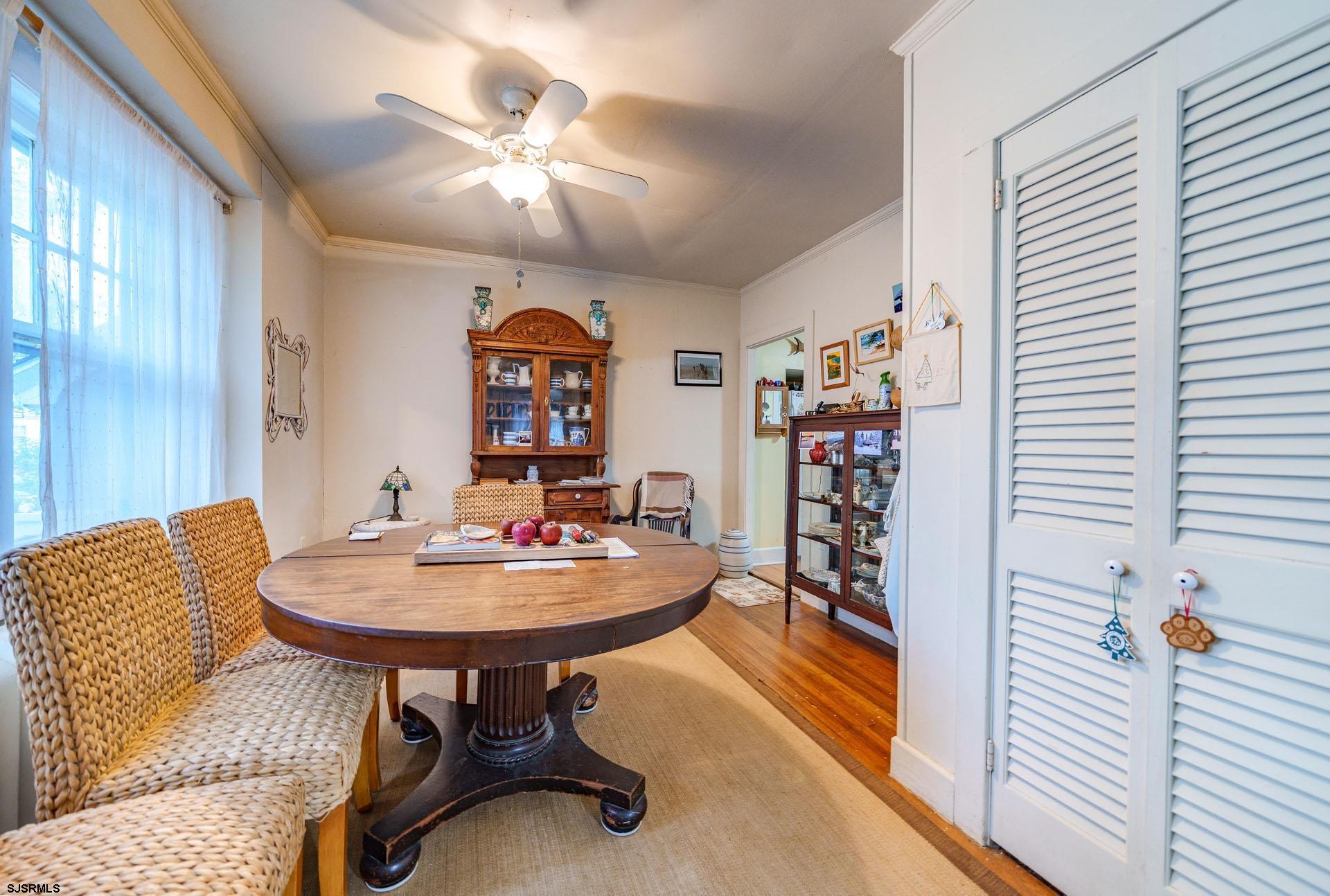 315 E Surf Road