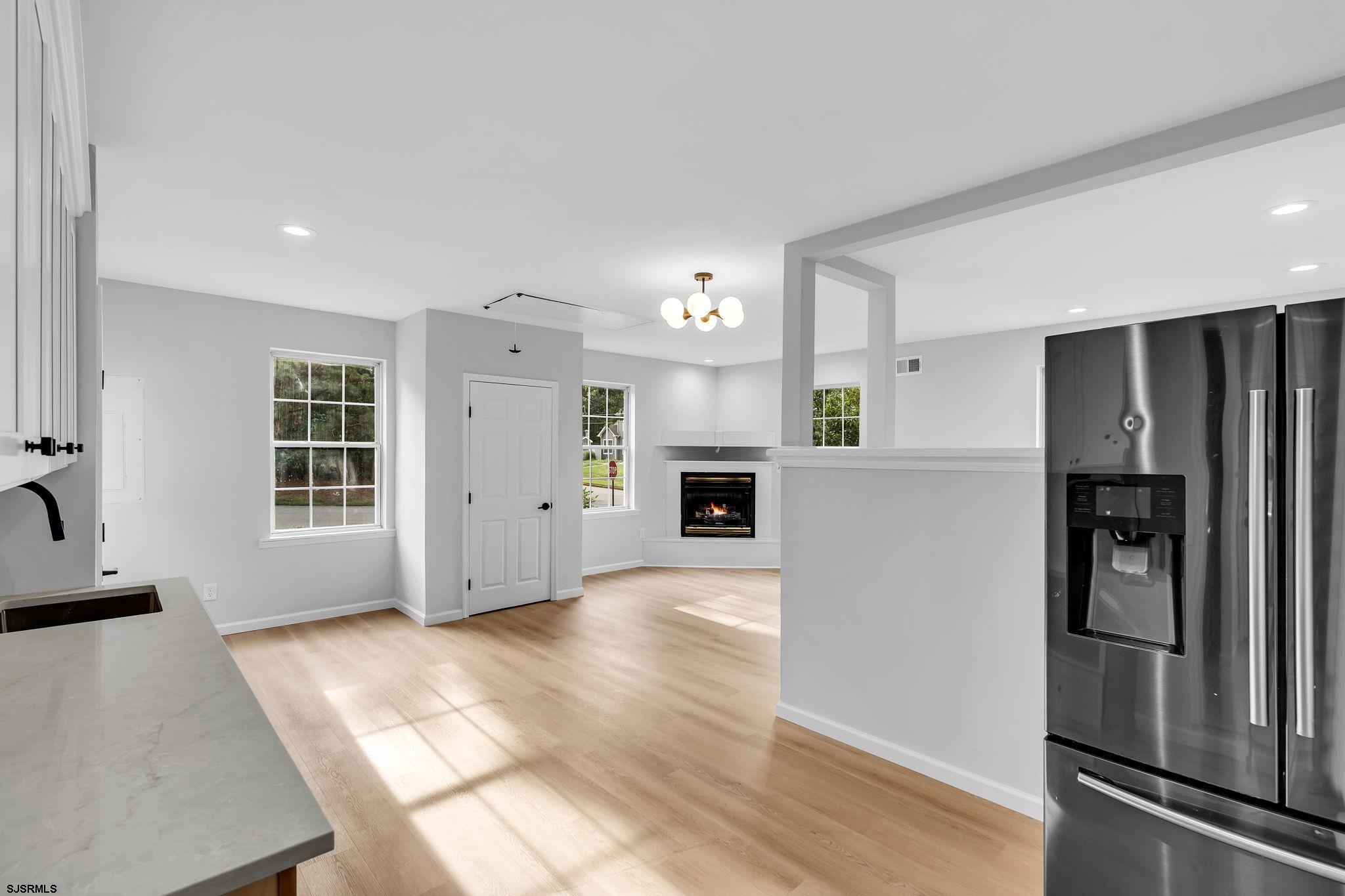 579 Coral Ln