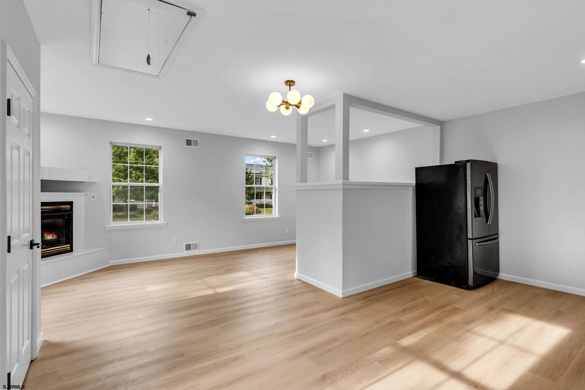 579 Coral Ln
