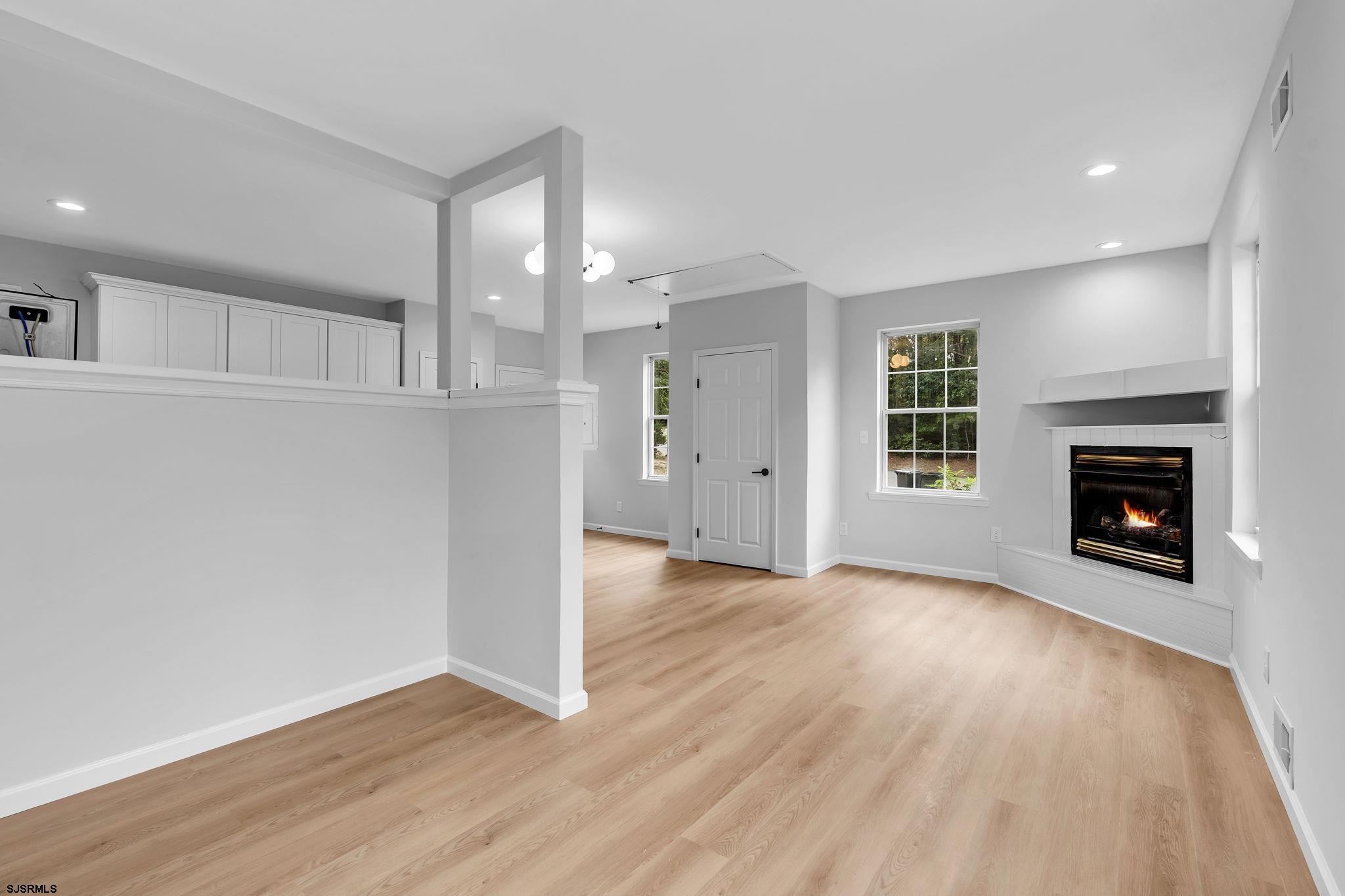 579 Coral Ln