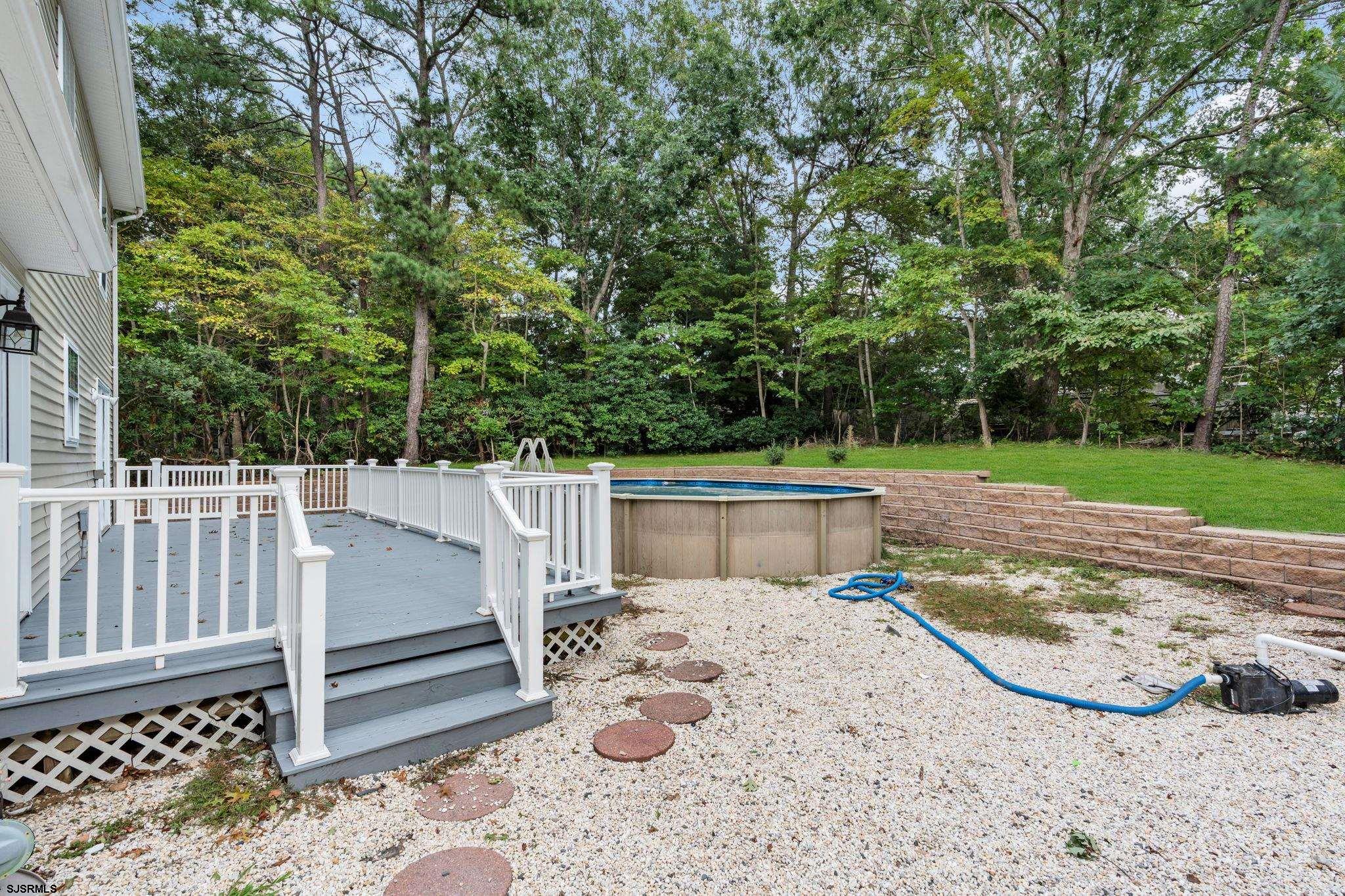 579 Coral Ln