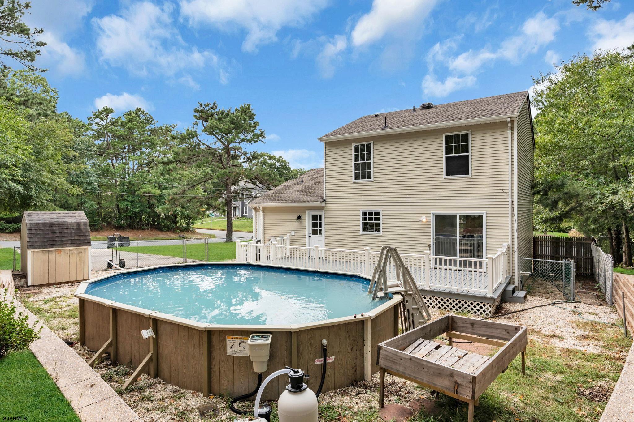579 Coral Ln