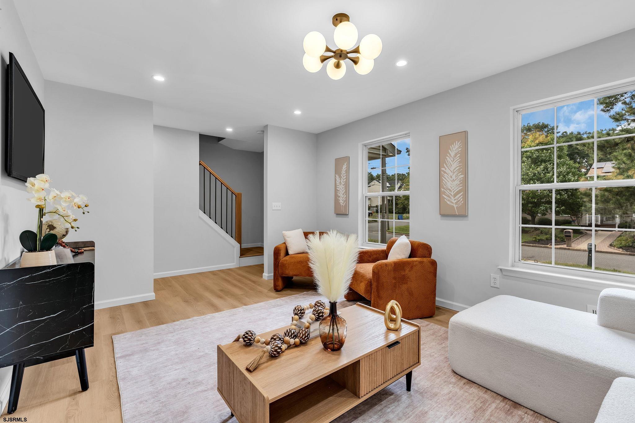 579 Coral Ln