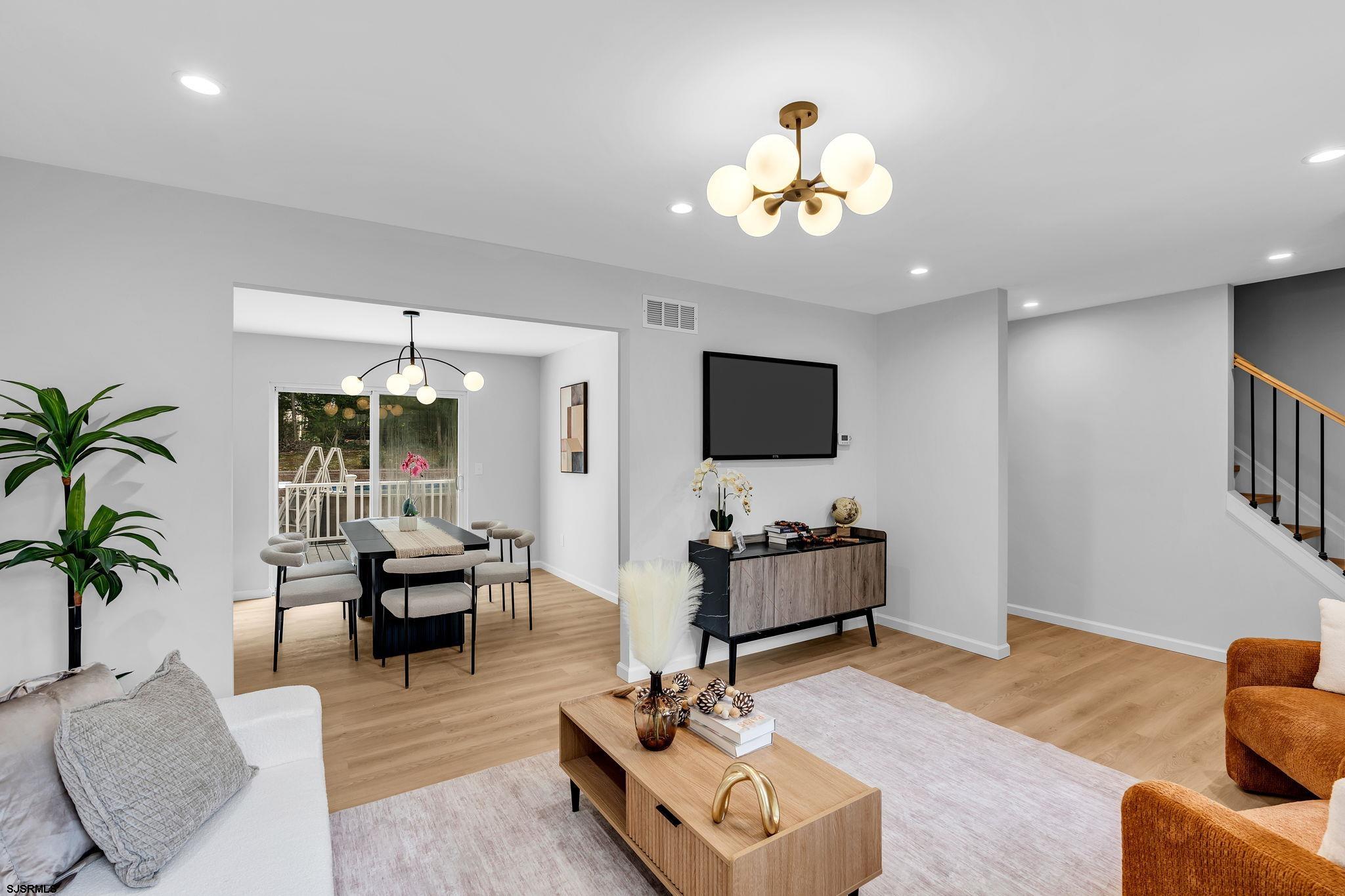 579 Coral Ln