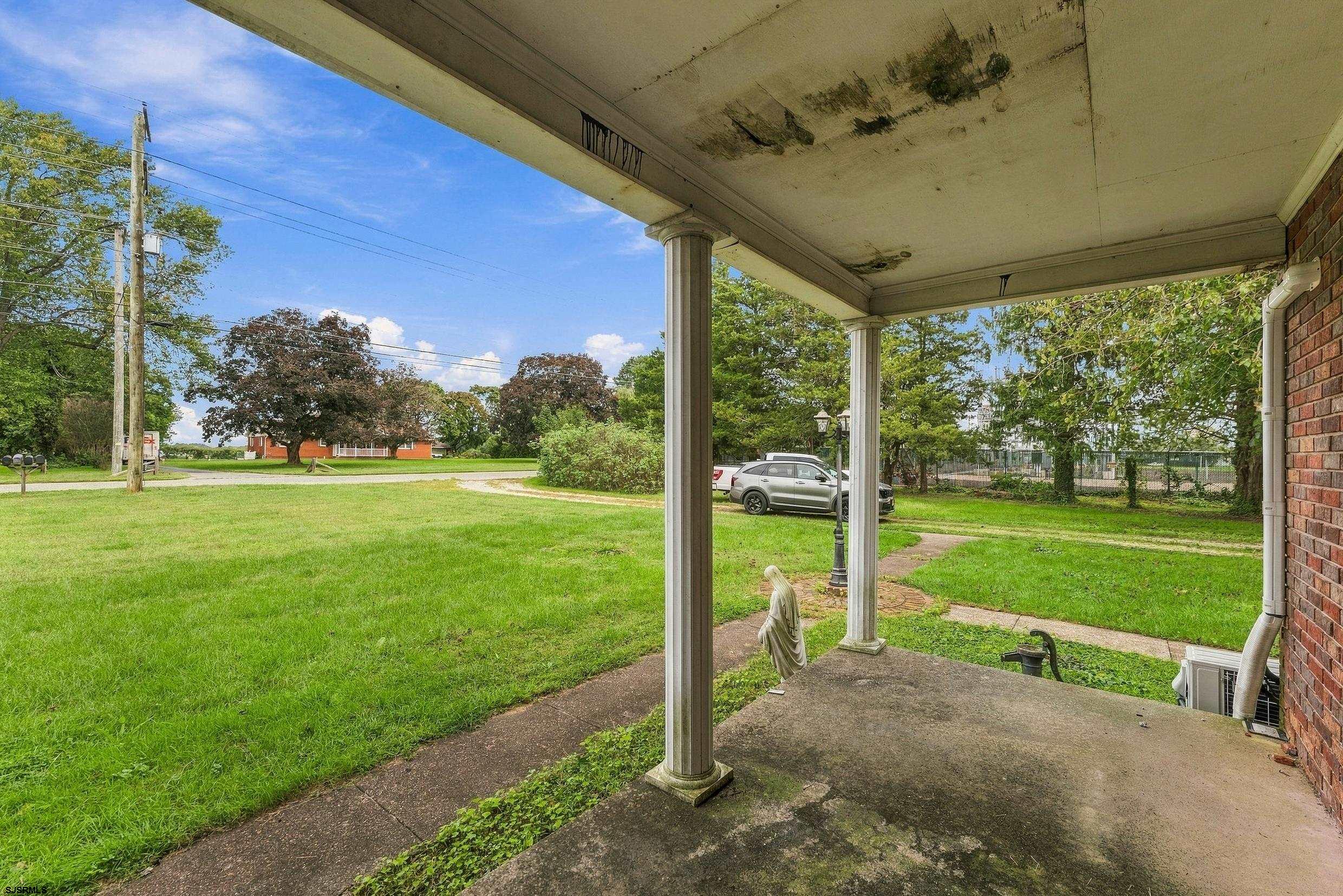 3039 Vine Road