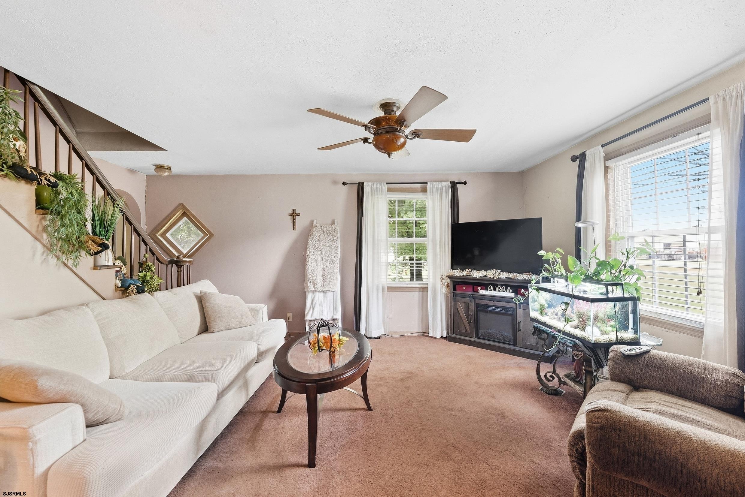 3039 Vine Road