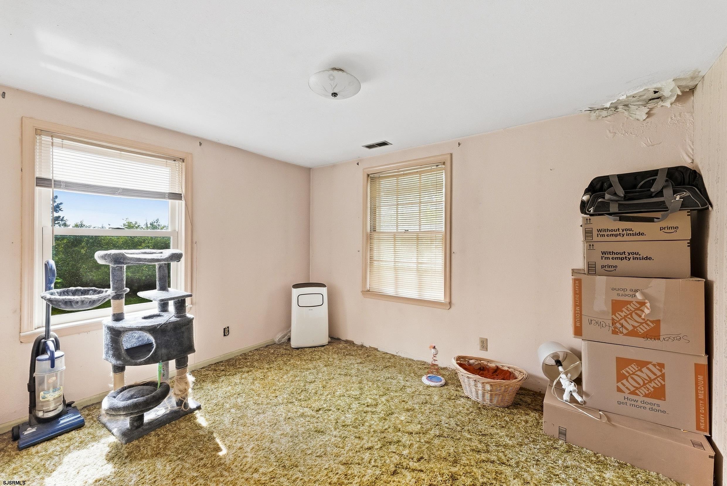 3039 Vine Road