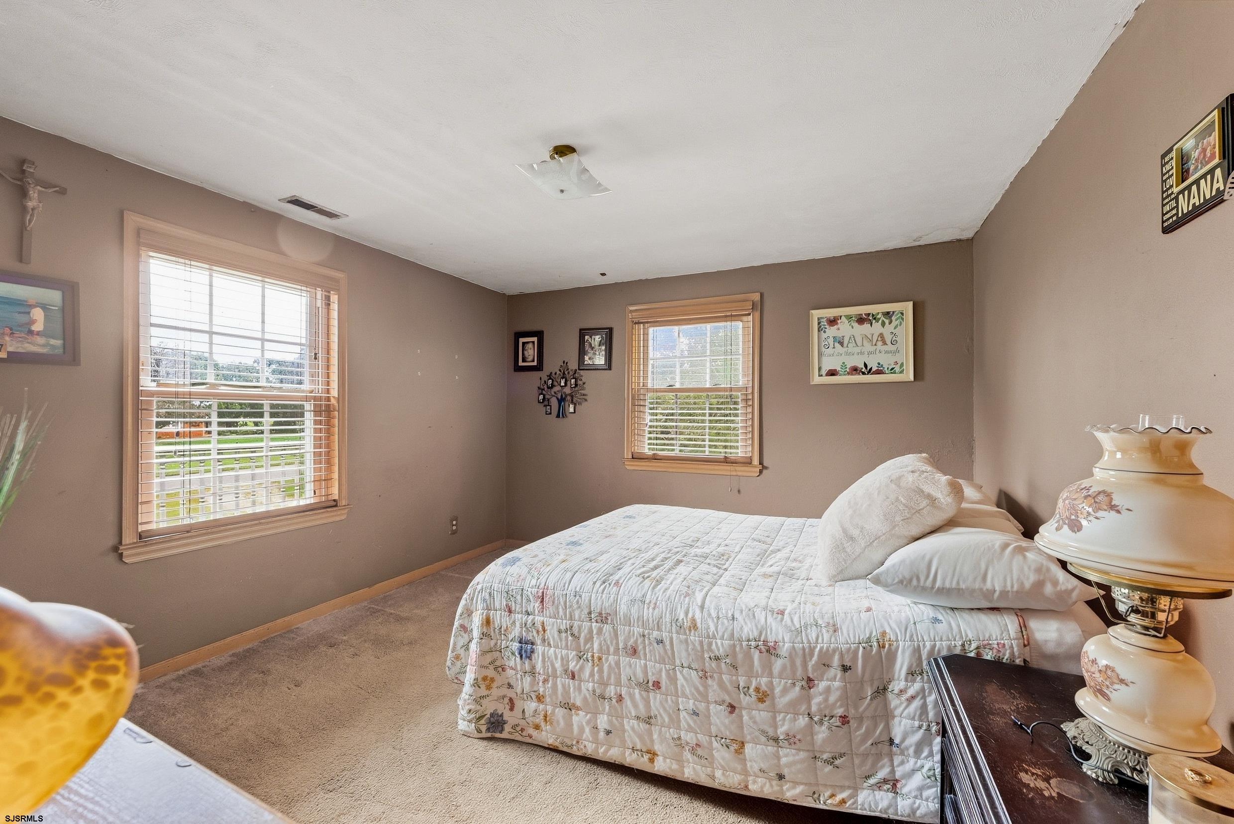 3039 Vine Road