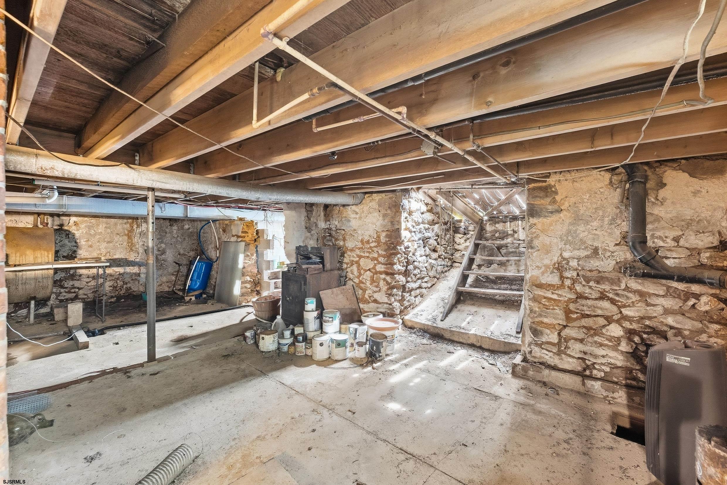 3039 Vine Road