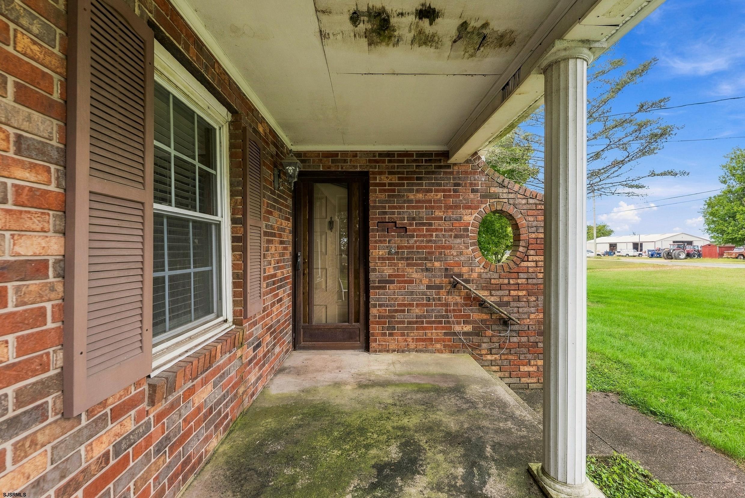 3039 Vine Road