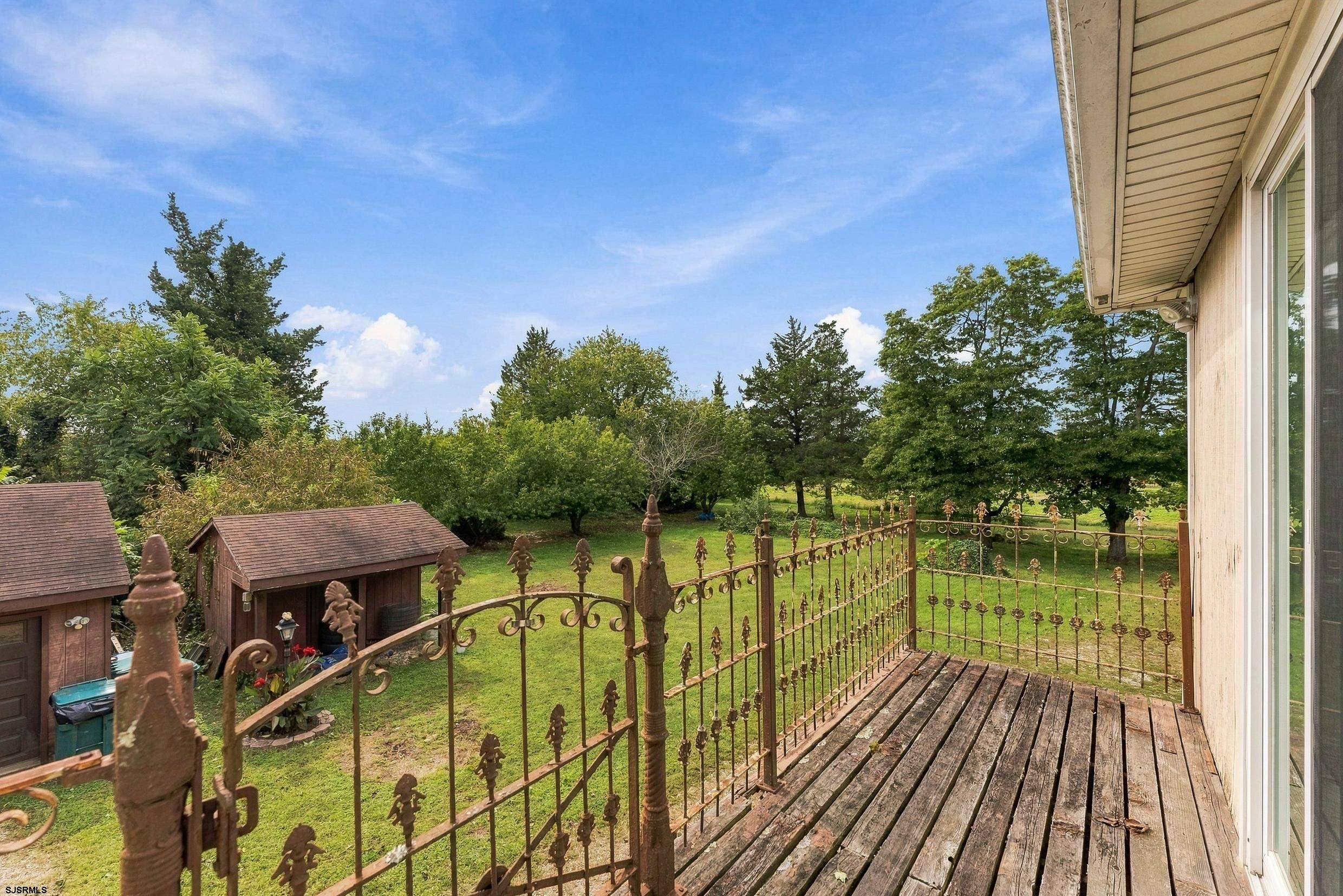 3039 Vine Road