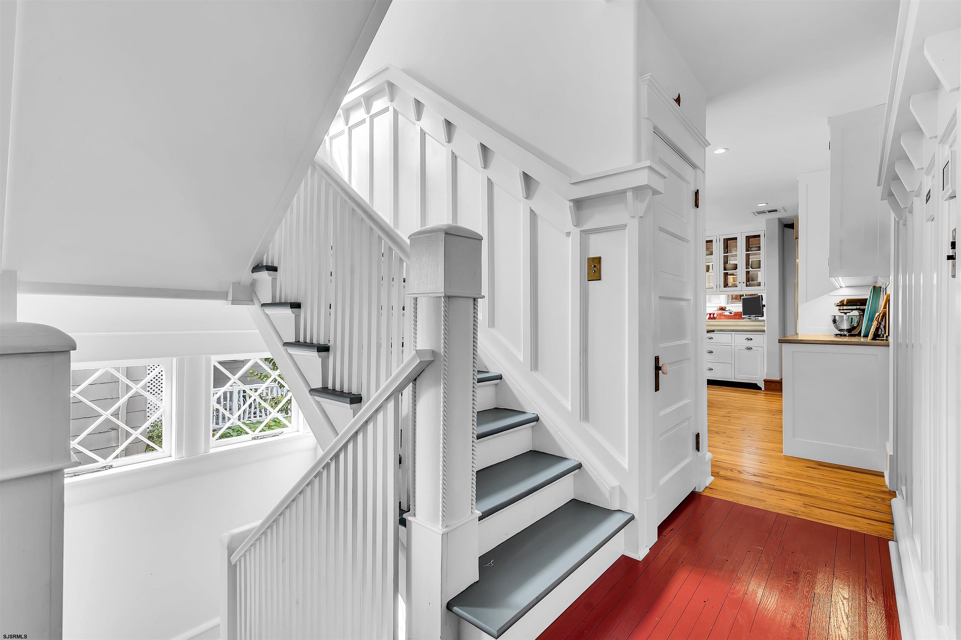 154 E Atlantic Blvd