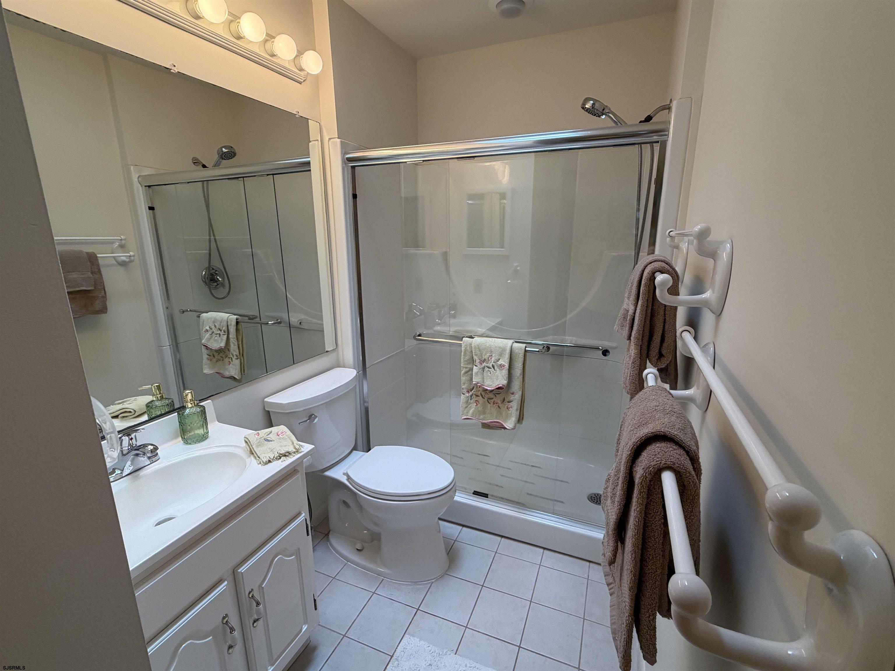 6351 Beech