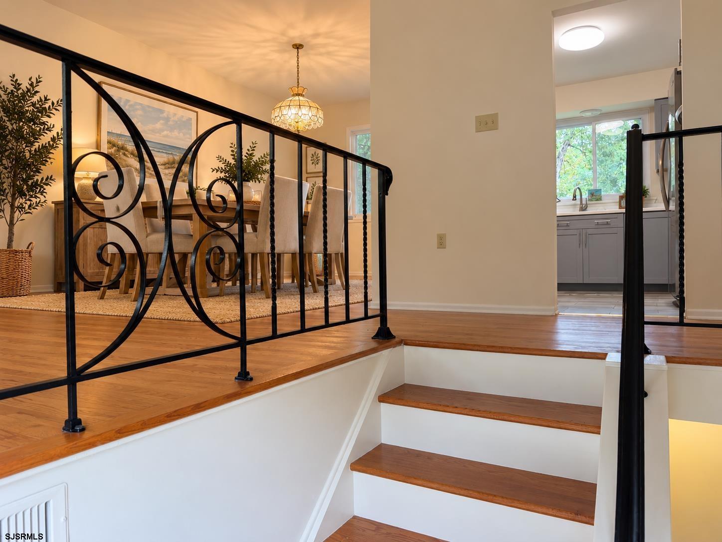 6351 Beech - Picture 2