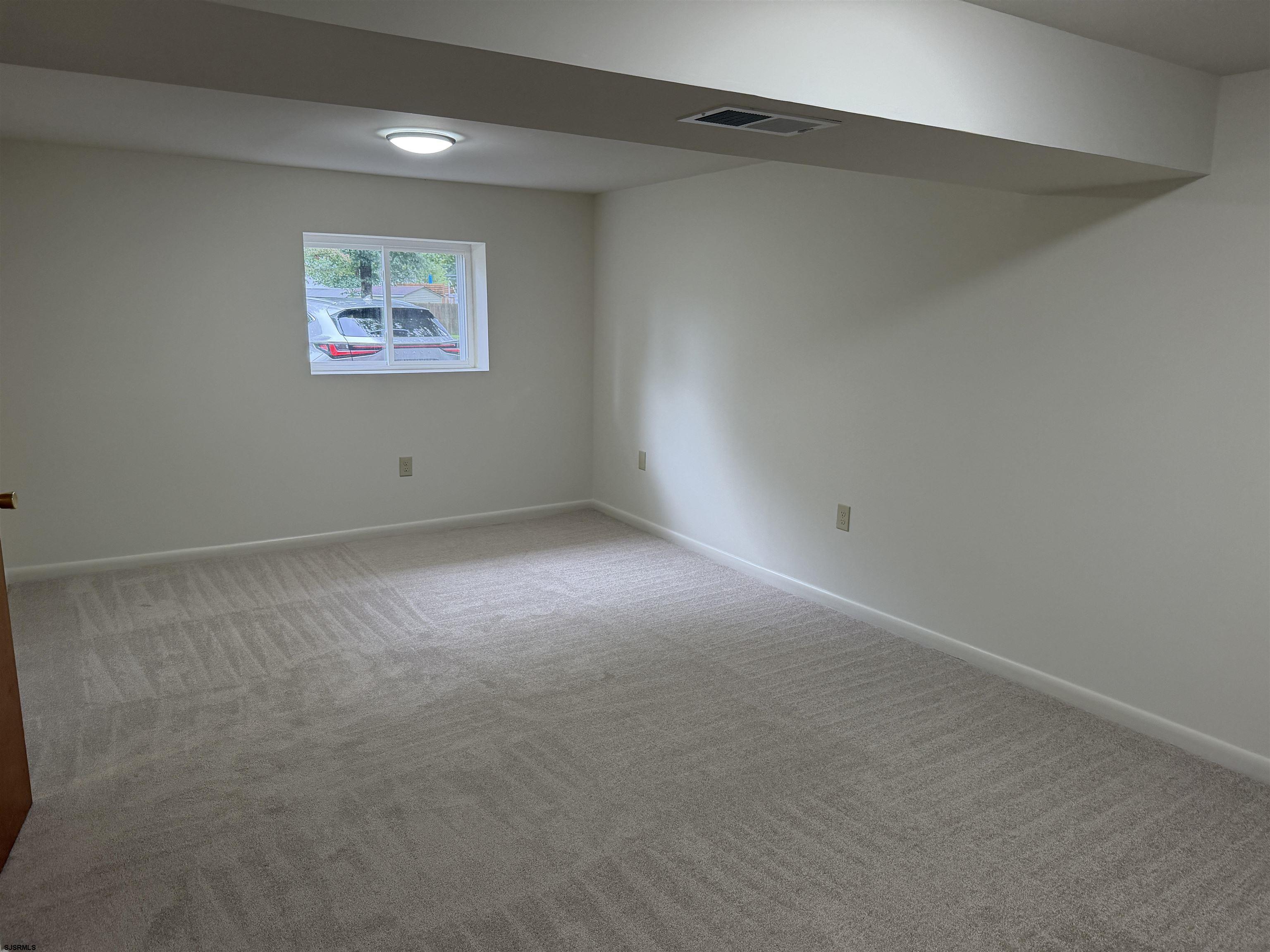 6351 Beech
