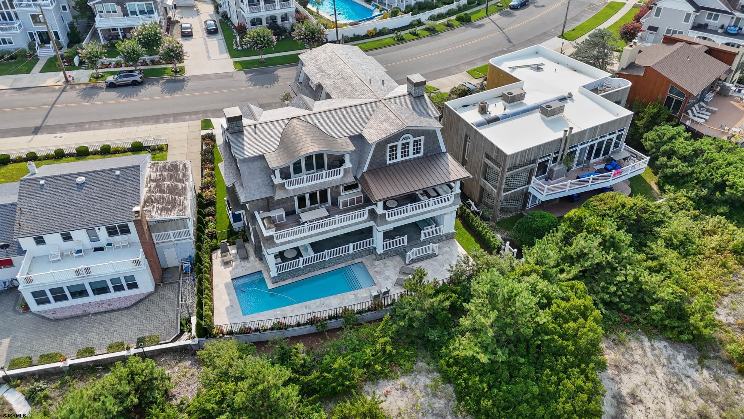 339 E Atlantic Blvd - Picture 2