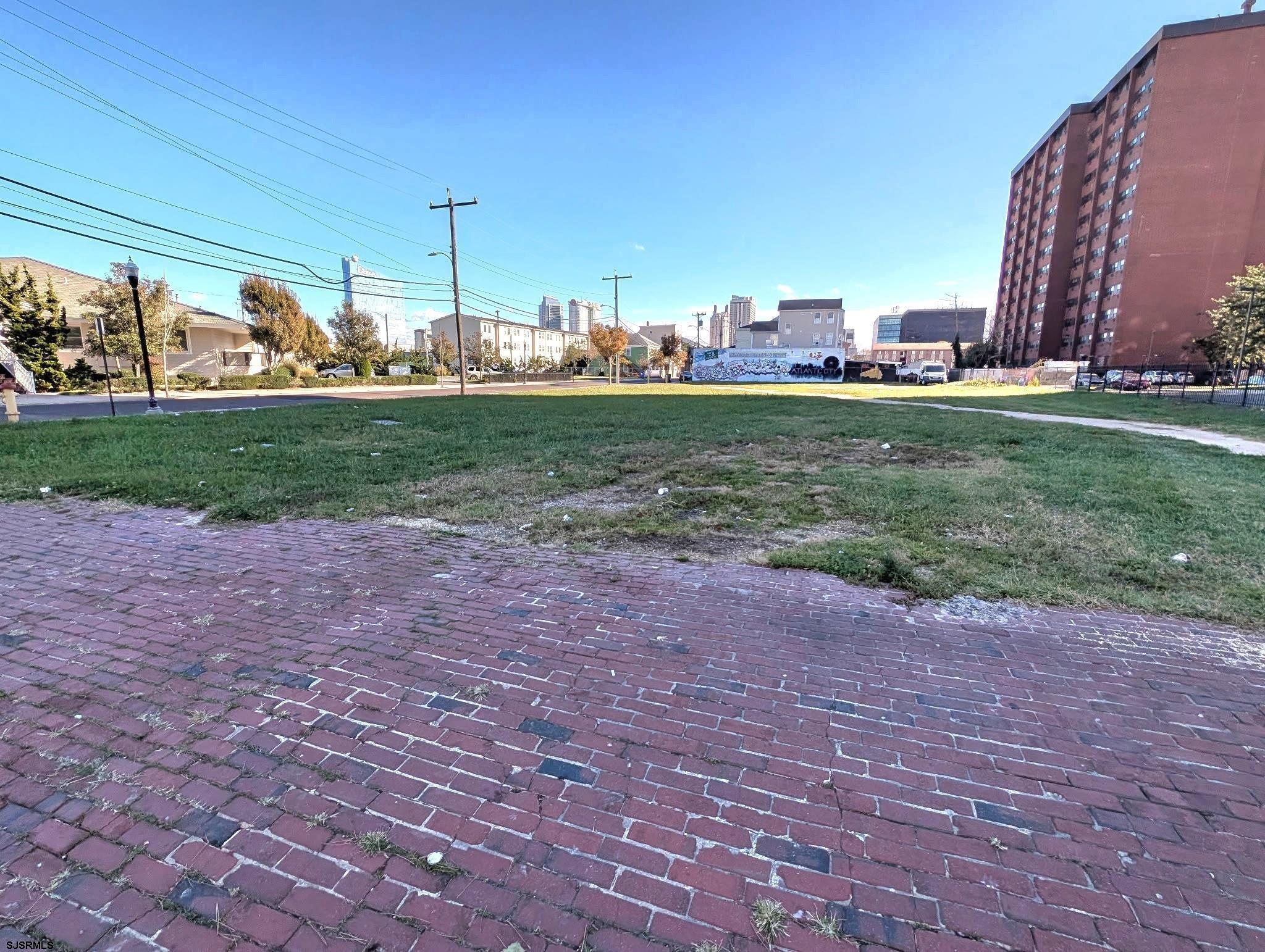612466