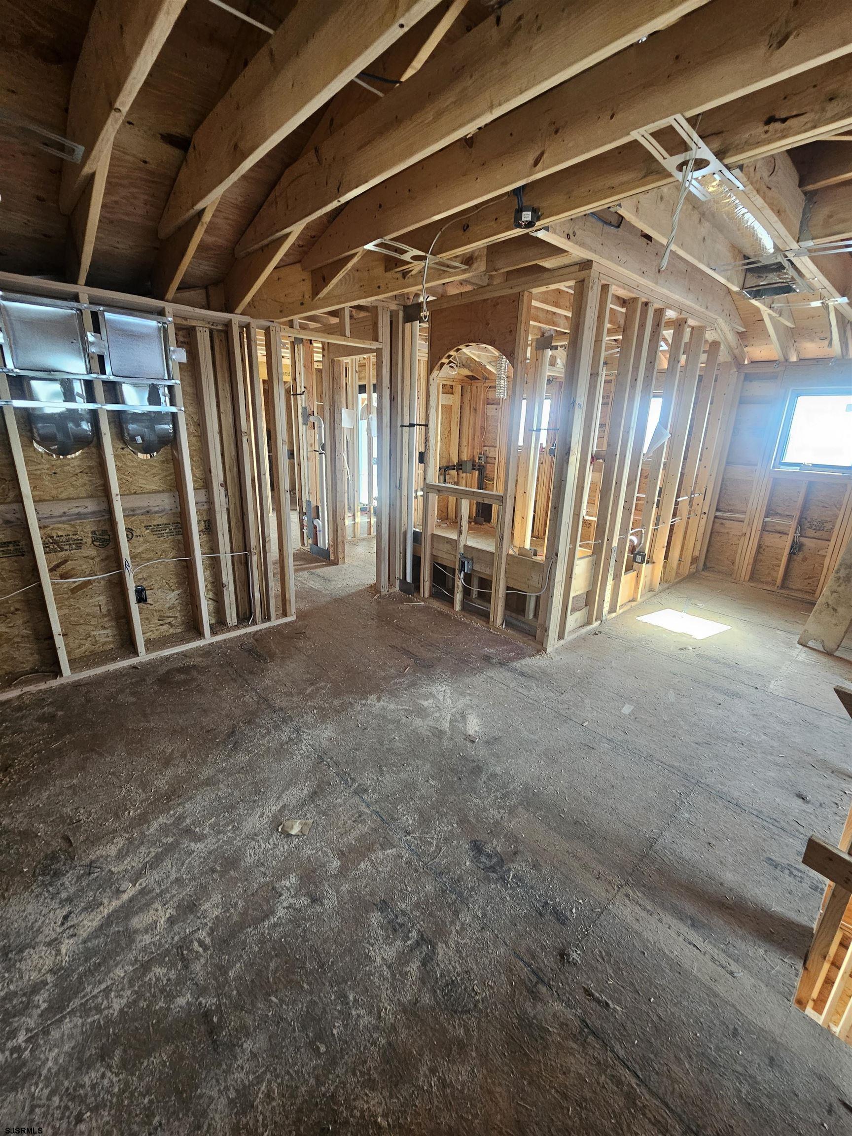 612705 | Photo 17